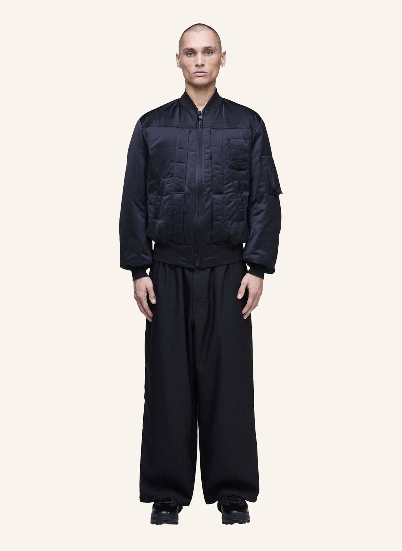 Y-3 Y-3 SPORT UNIFORM TRAININGSHOSE MIT NADELSTREIFEN: SCHWARZ