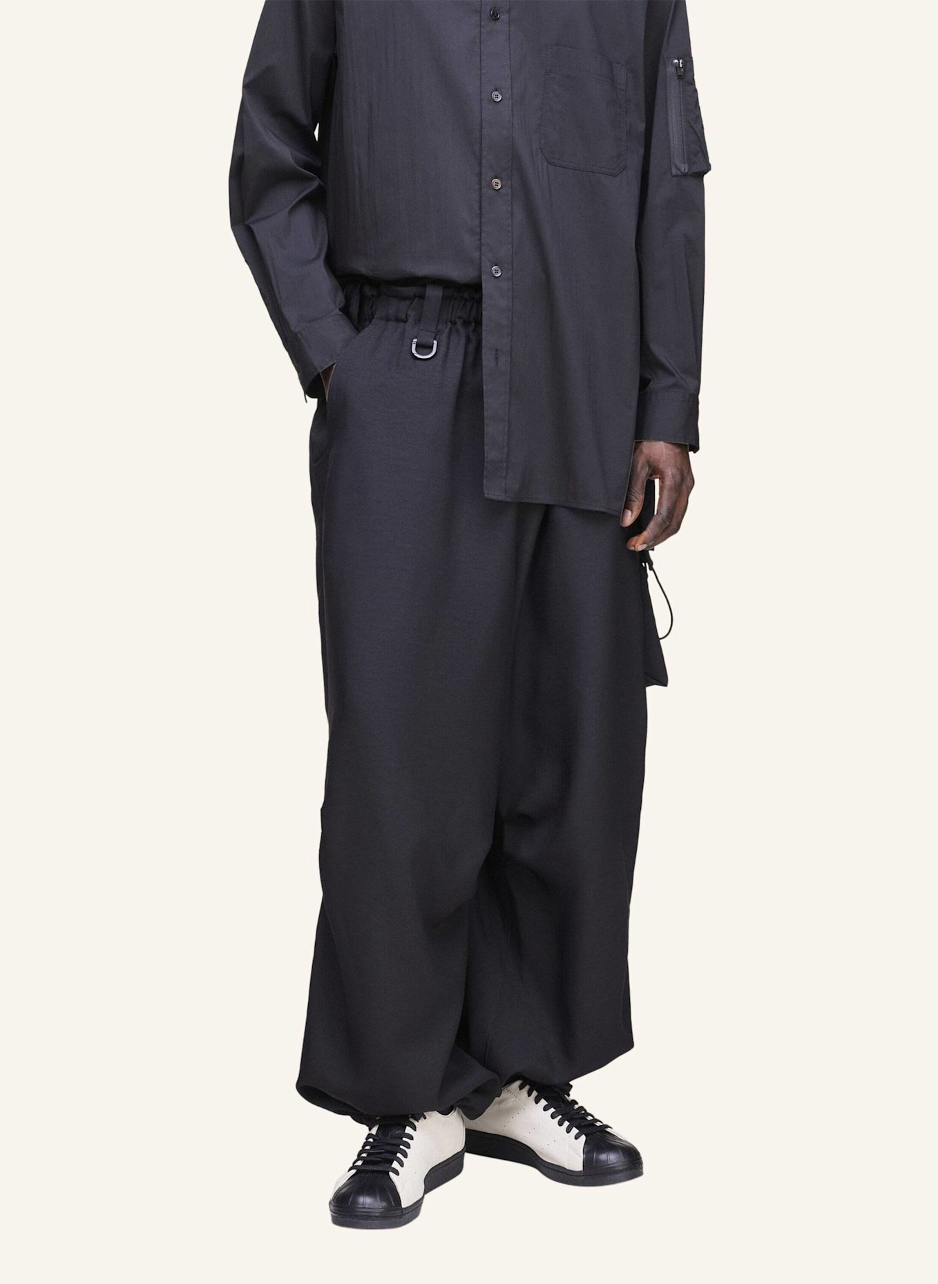 Y-3 Y-3 SPORT UNIFORM WEITE CARGOHOSE: SCHWARZ
