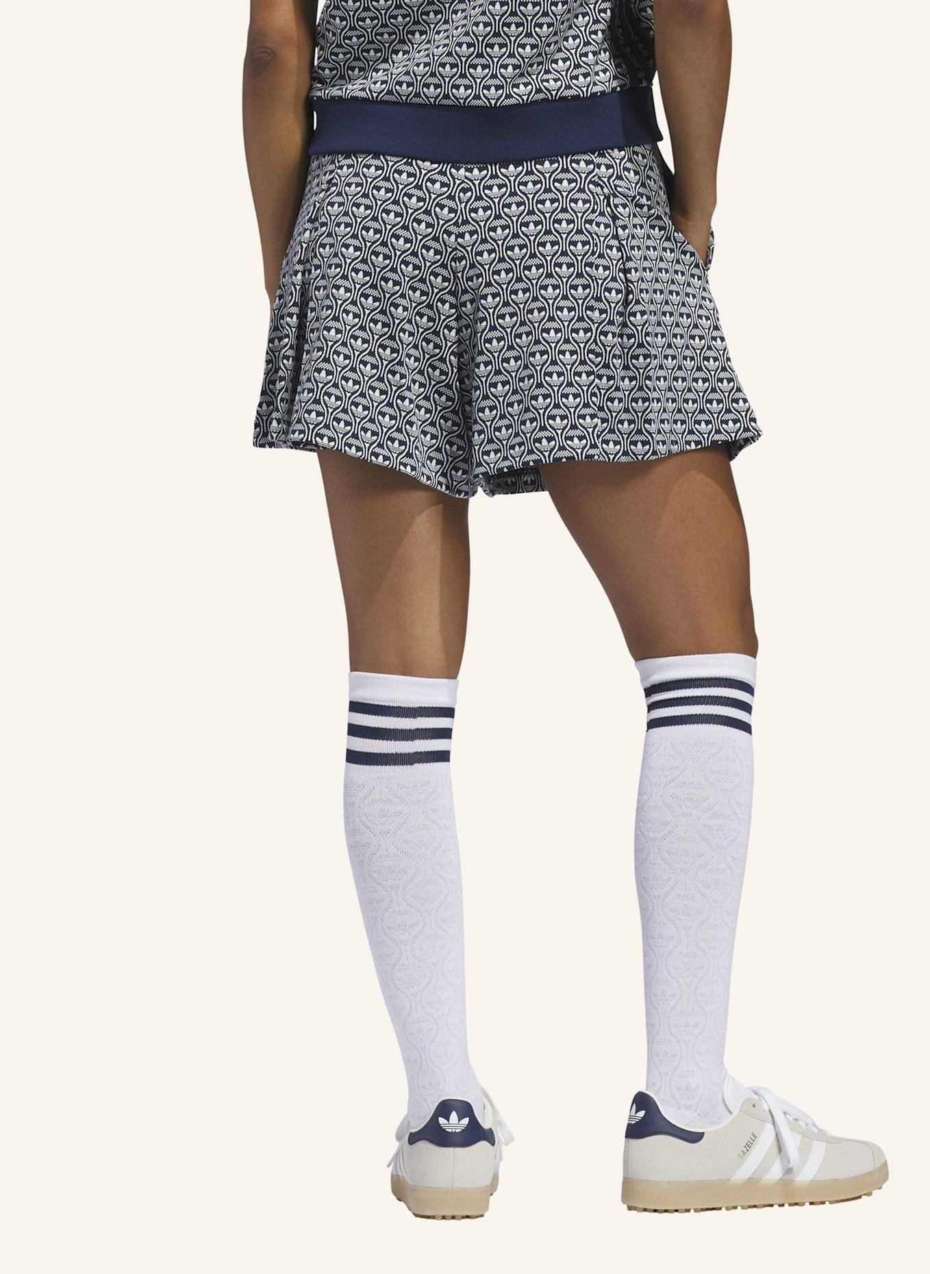 adidas ORIGINALS ALL OVER SKORT: WEISS