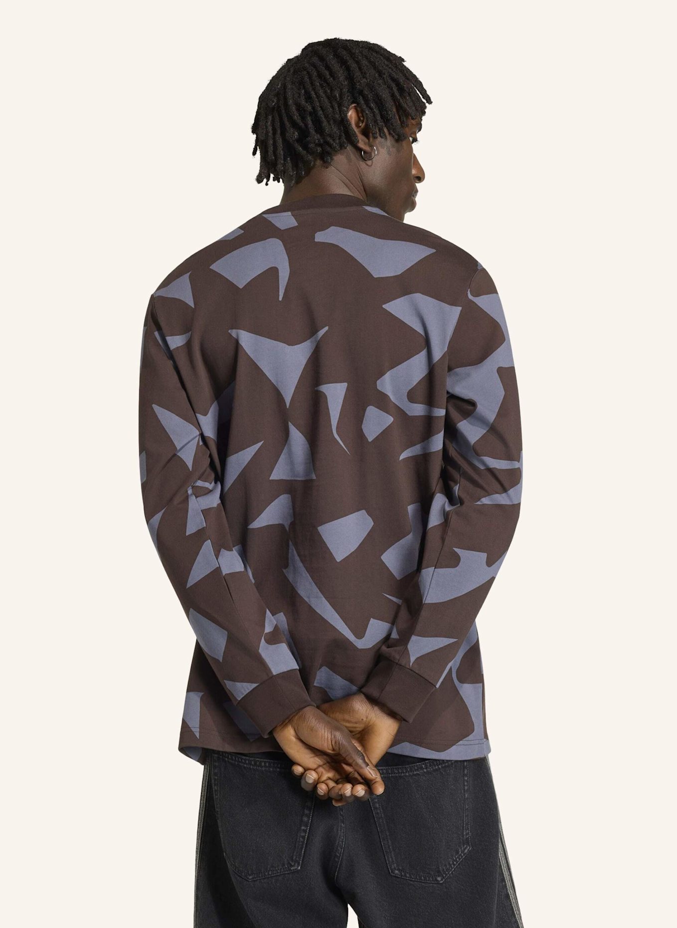 adidas AMG CAMO LANGARMSHIRT: BRAUN/ GRAU