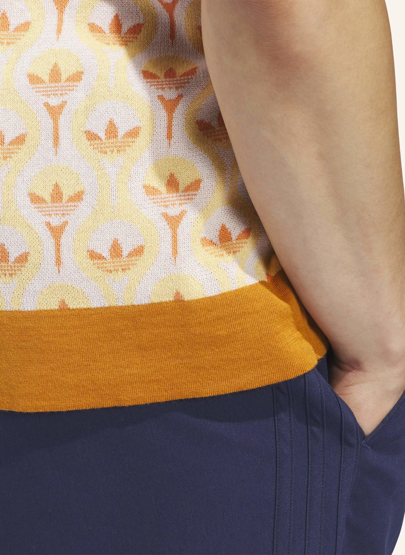 adidas ORIGINALS POLOSHIRT, GEWIRKTES MATERIAL: WEISS/ ORANGE