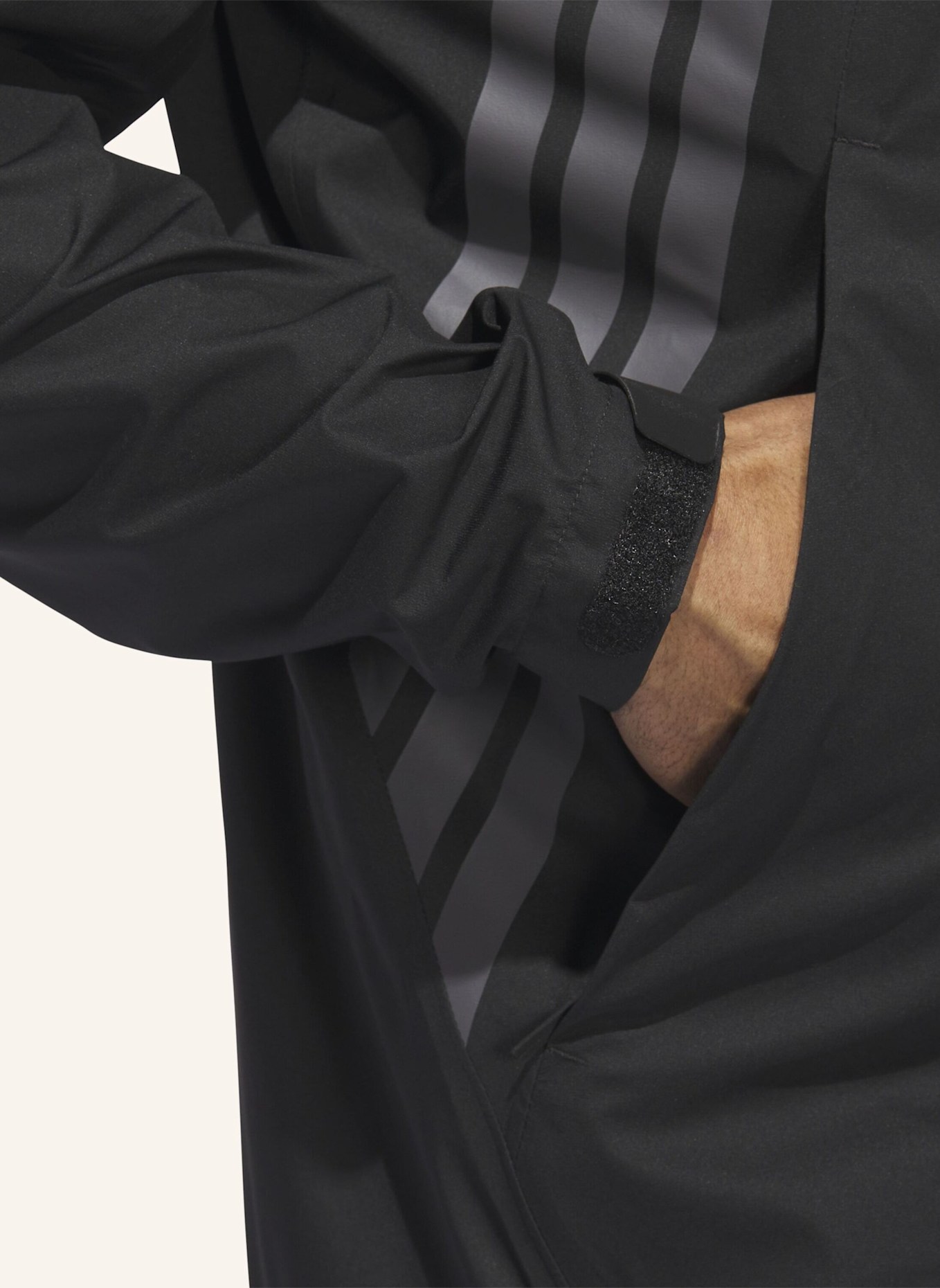 adidas ULTIMATE365 TOUR CLIMAPROOF+ JACKE MIT DURCHGEHENDEM REISSVERSCHLUSS: SCHWARZ