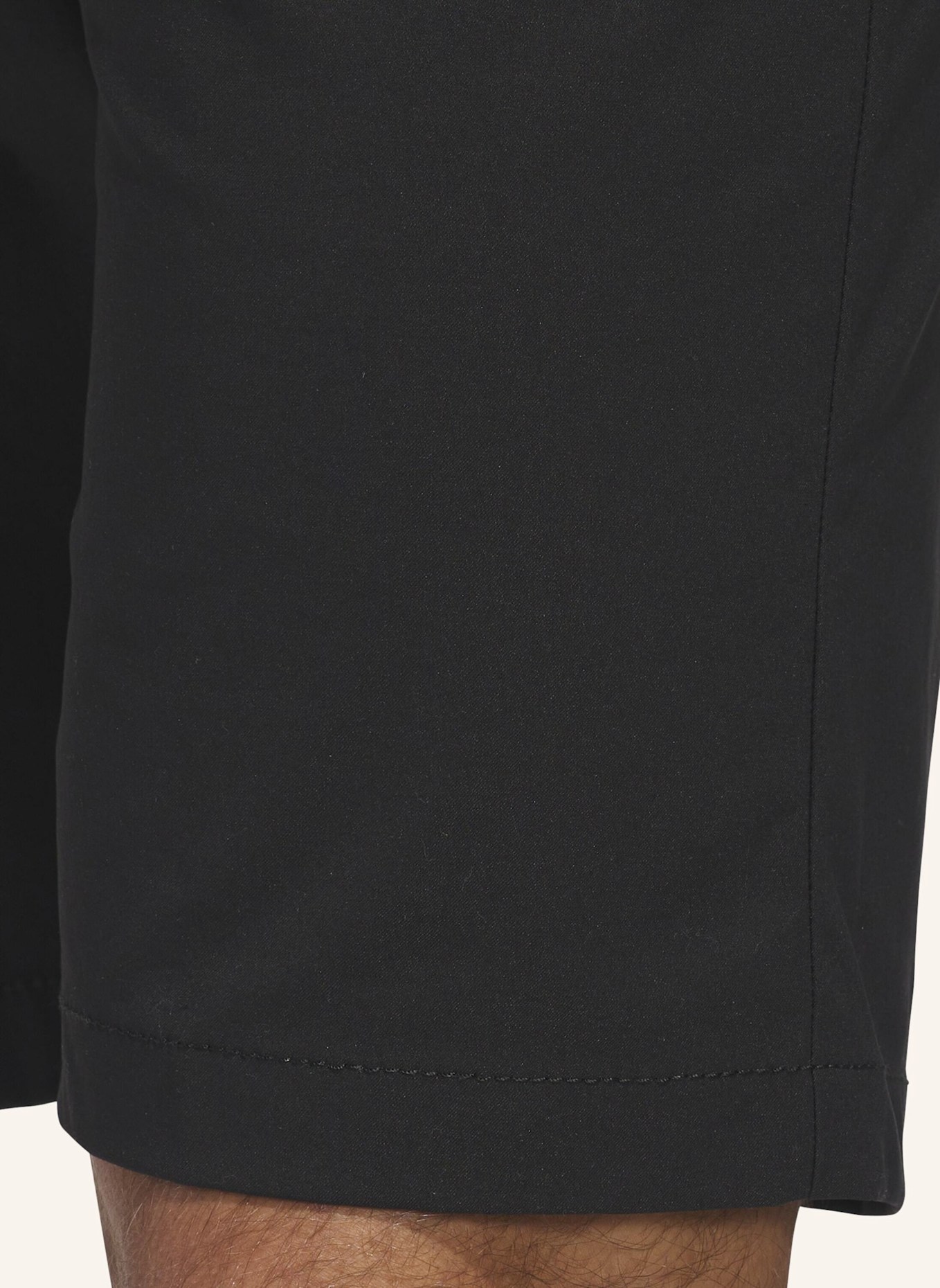 adidas ULTIMATE365 5-POCKET GOLF SHORTS: SCHWARZ