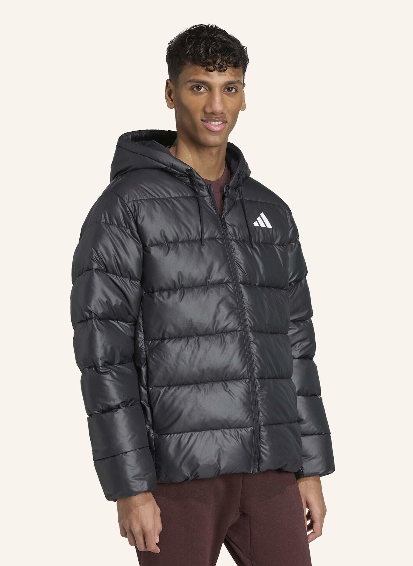 adidas ESSENTIALS CLIMAWARM KUNSTDAUNEN STEPP-KAPUZENJACKEN: SCHWARZ