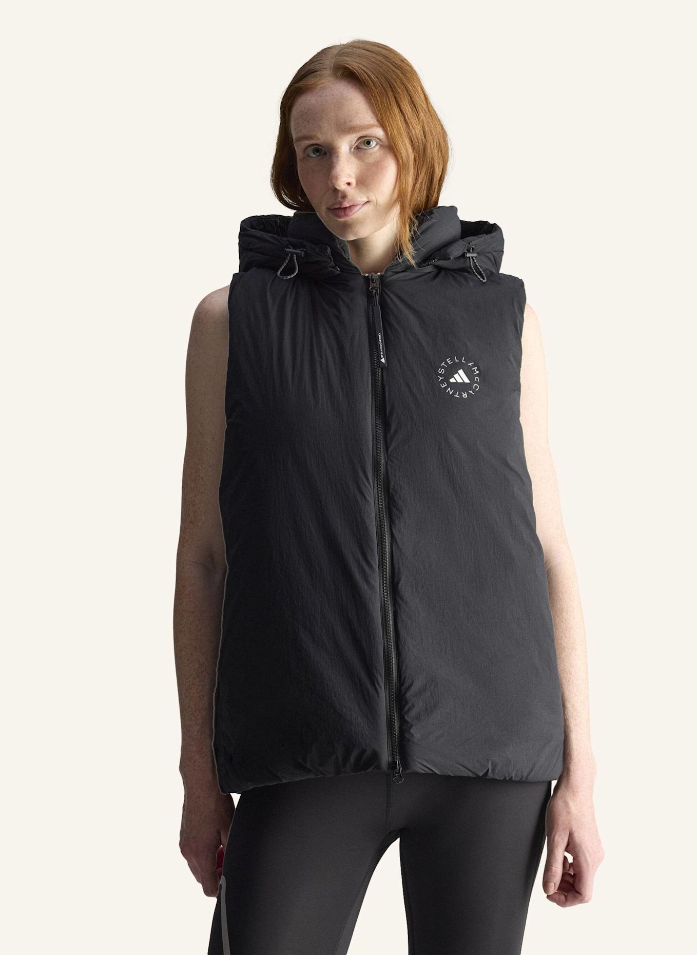 adidas by Stella McCartney Weste ADIDAS BY STELLA MCCARTNEY PADDED: SCHWARZ