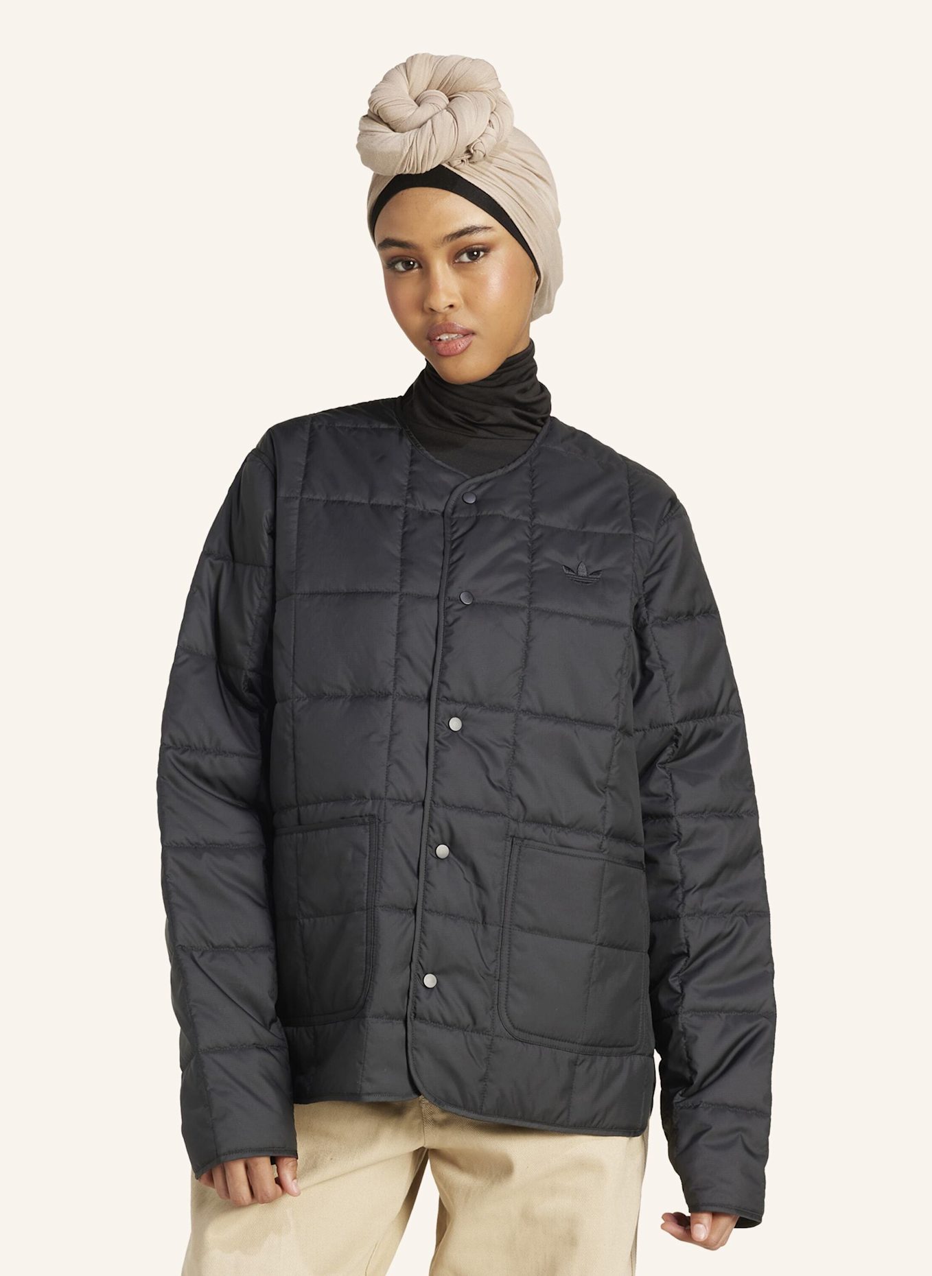 adidas Originals ESSENTIALS GESTEPPTE INNENJACKE: SCHWARZ