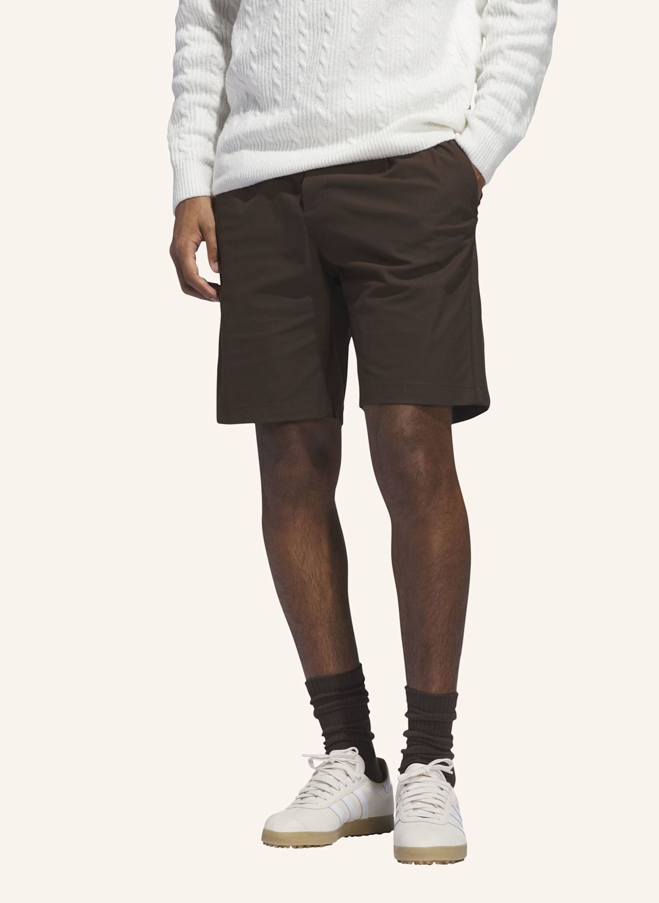 adidas ORIGINALS TWISTKNIT PLISSIERTE SHORTS: BRAUN