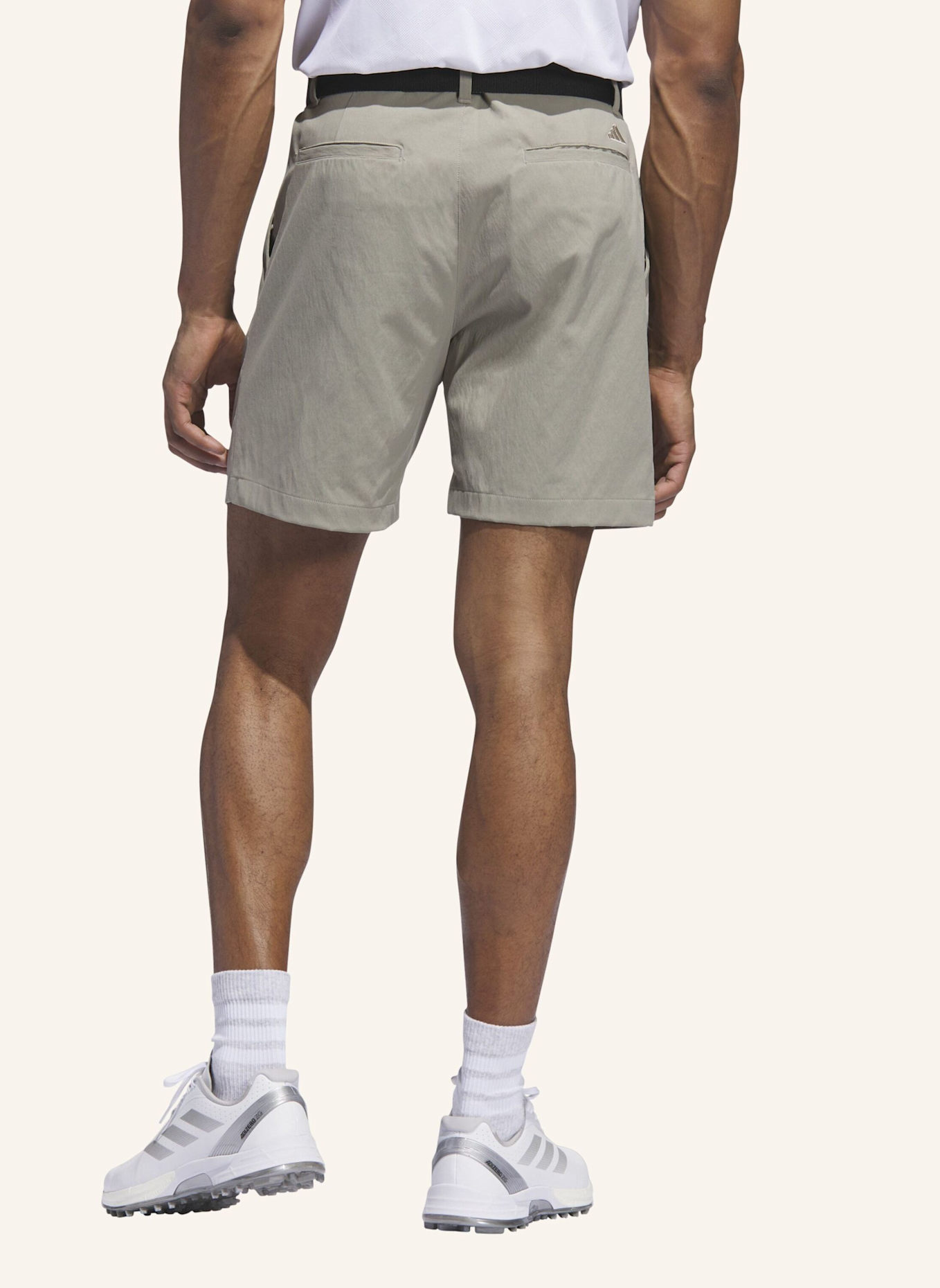 adidas GO-TO PLEATED 7-INCH SHORTS: BEIGE