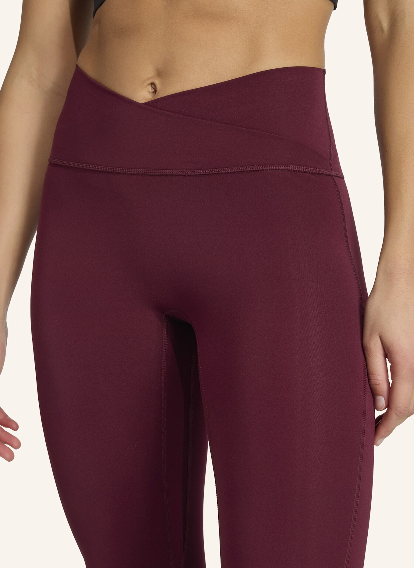 adidas 3-STREIFEN STUDIO ALL ME 7/8 X-OVER LEGGINGS: ROT