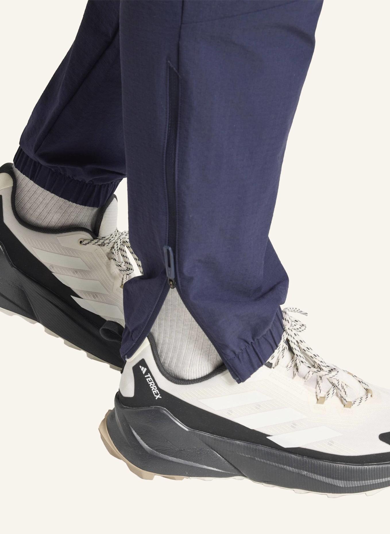 adidas TERREX TERREX XPERIOR UTILITAS CLIMA365 ZIP-OFF-HOSE: BLAU