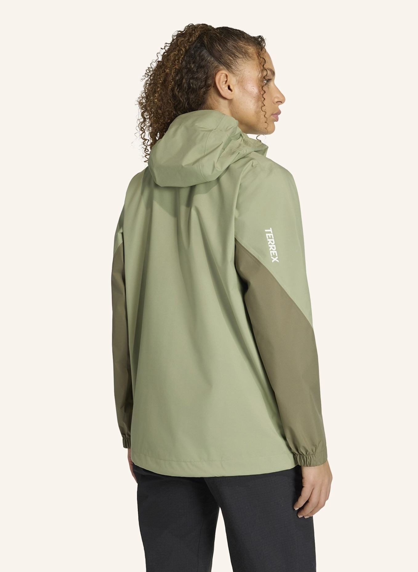 adidas TERREX TERREX MULTI 2.5 LAYER CLIMAPROOF REGENJACKE: GRÜN
