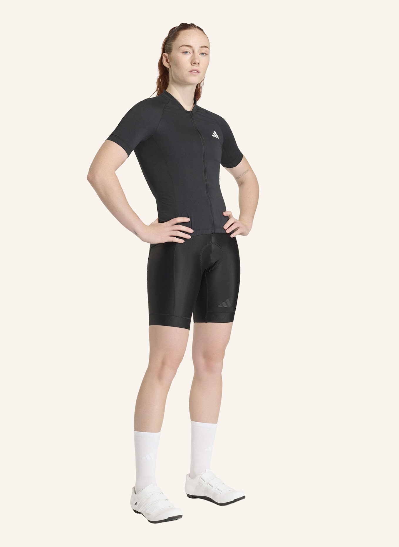 adidas ESSENTIALS FAHRRADTRIKOT: SCHWARZ
