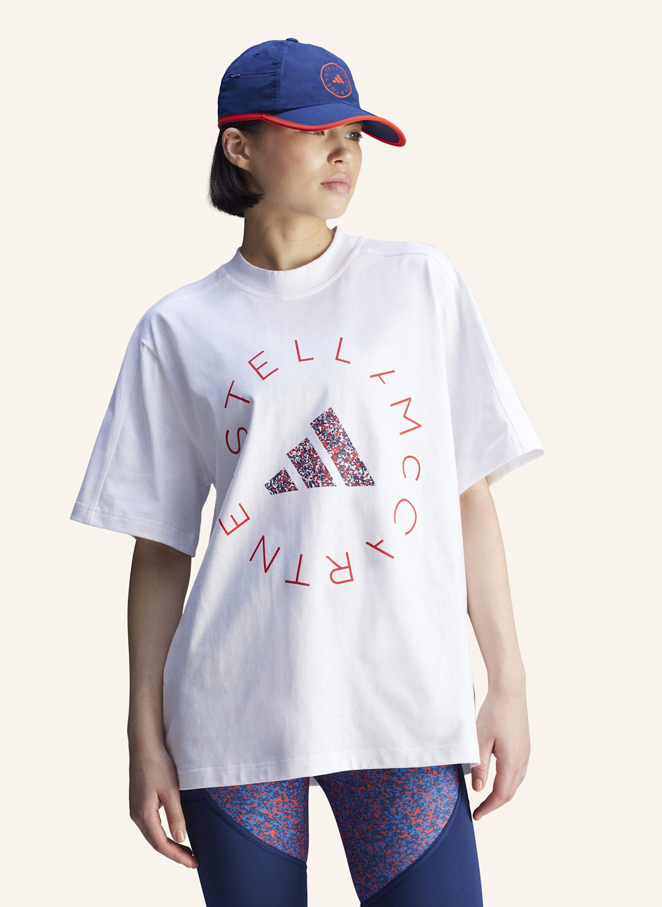 adidas by Stella McCartney ADIDAS BY STELLA MCCARTNEY LOOSE GRAPHIC T-SHIRT: WEISS
