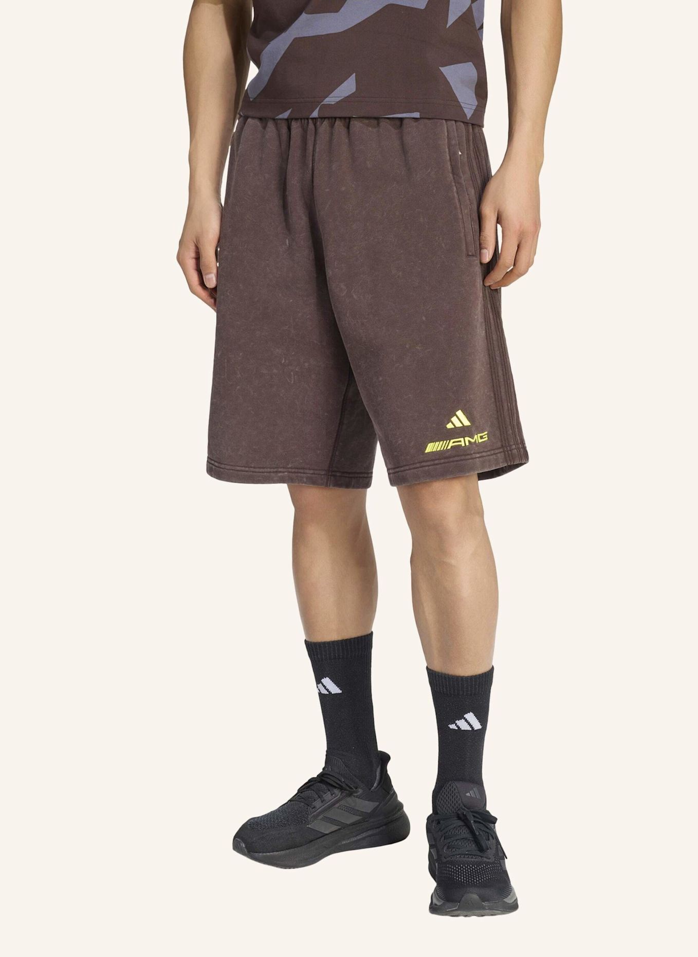 adidas AMG WASHED SHORTS: BRAUN