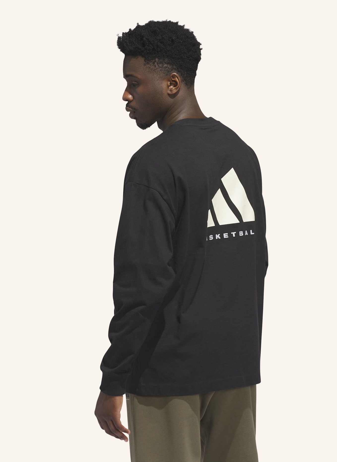 adidas ADIDAS BASKETBALL LONGSLEEVE – GENDERNEUTRAL: SCHWARZ