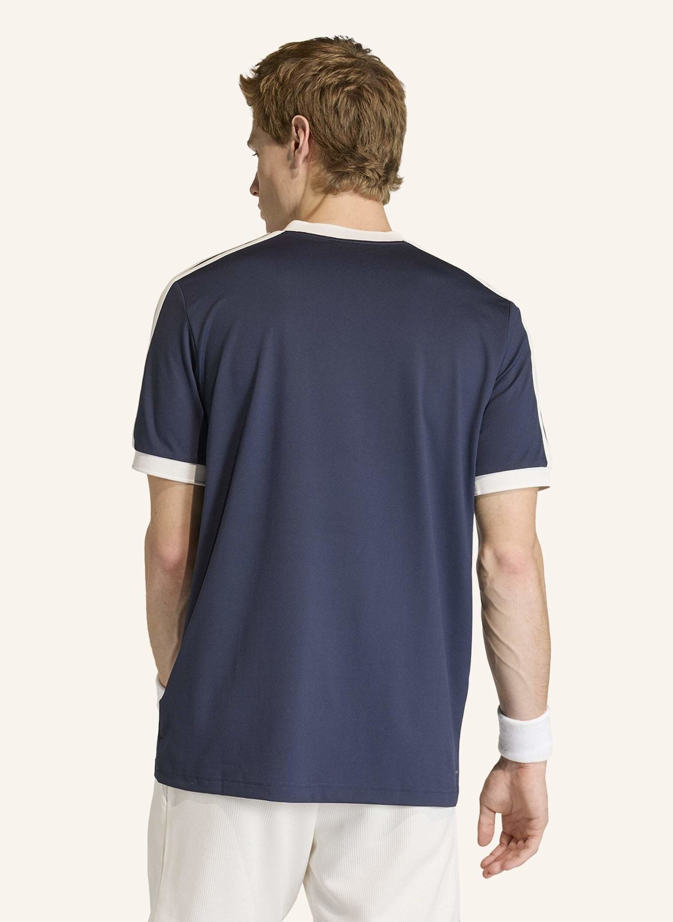 adidas TENNIS CLASSICS T-SHIRT: BLAU