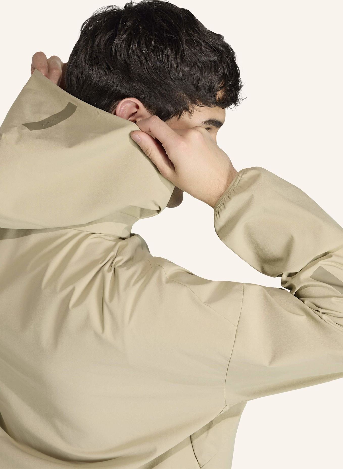 adidas ADIDAS Z.N.E. WOVEN TRAININGSJACKE: BRAUN