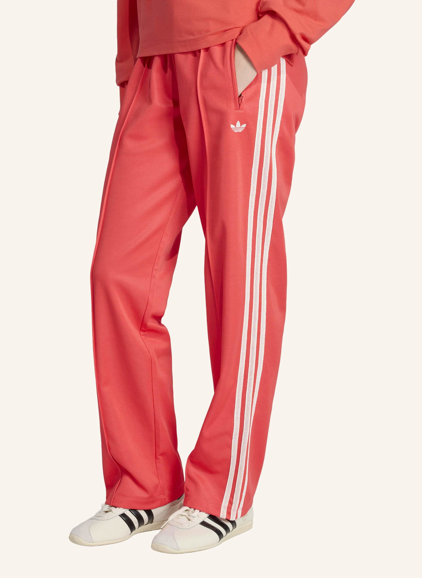 adidas Originals FIREBIRD-TRAININGSHOSE MIT GESTRICKTEN HÄKELDETAILS: ROT