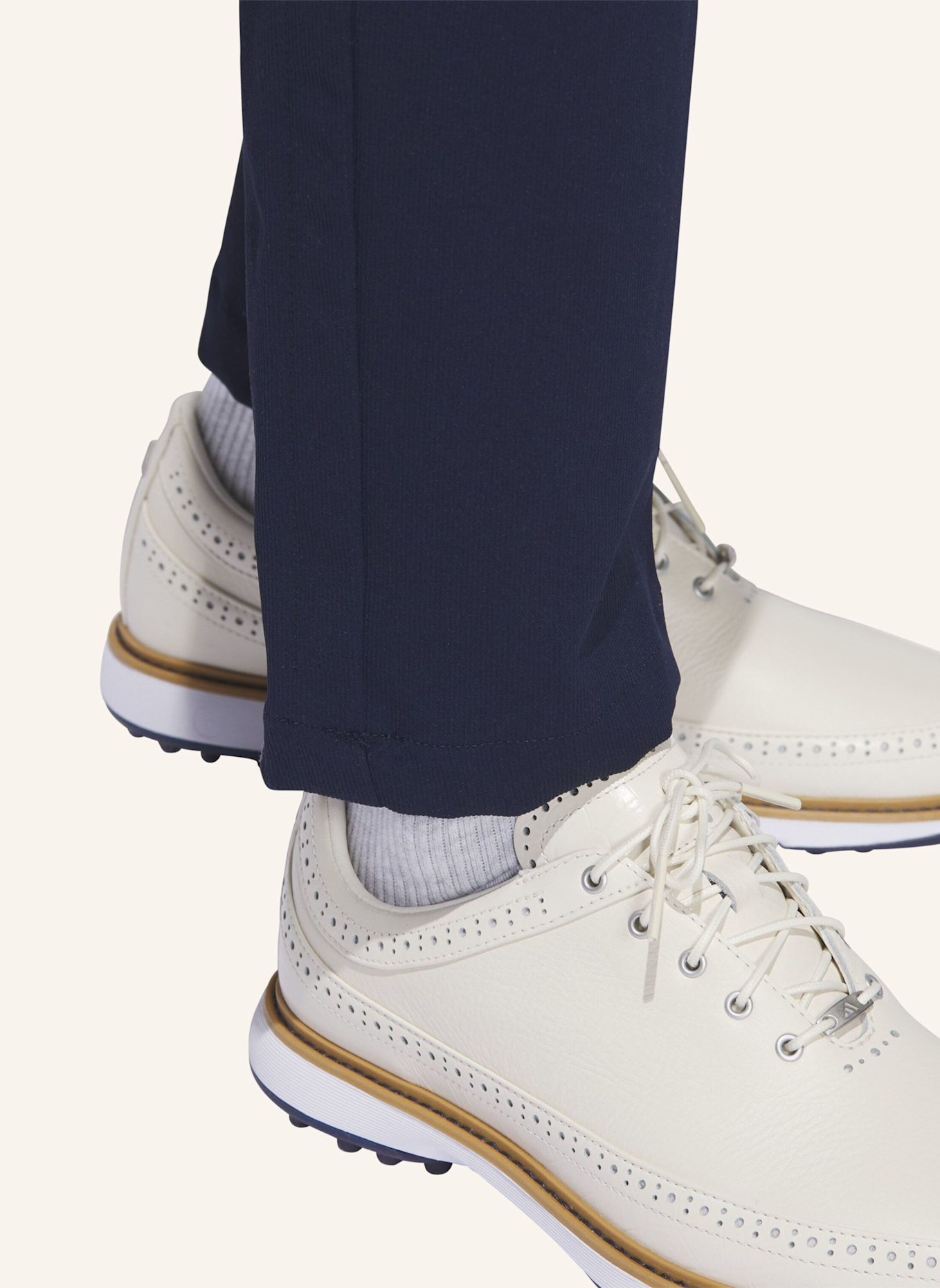 adidas GO-TO HOSE MIT FALTENDETAIL: BLAU