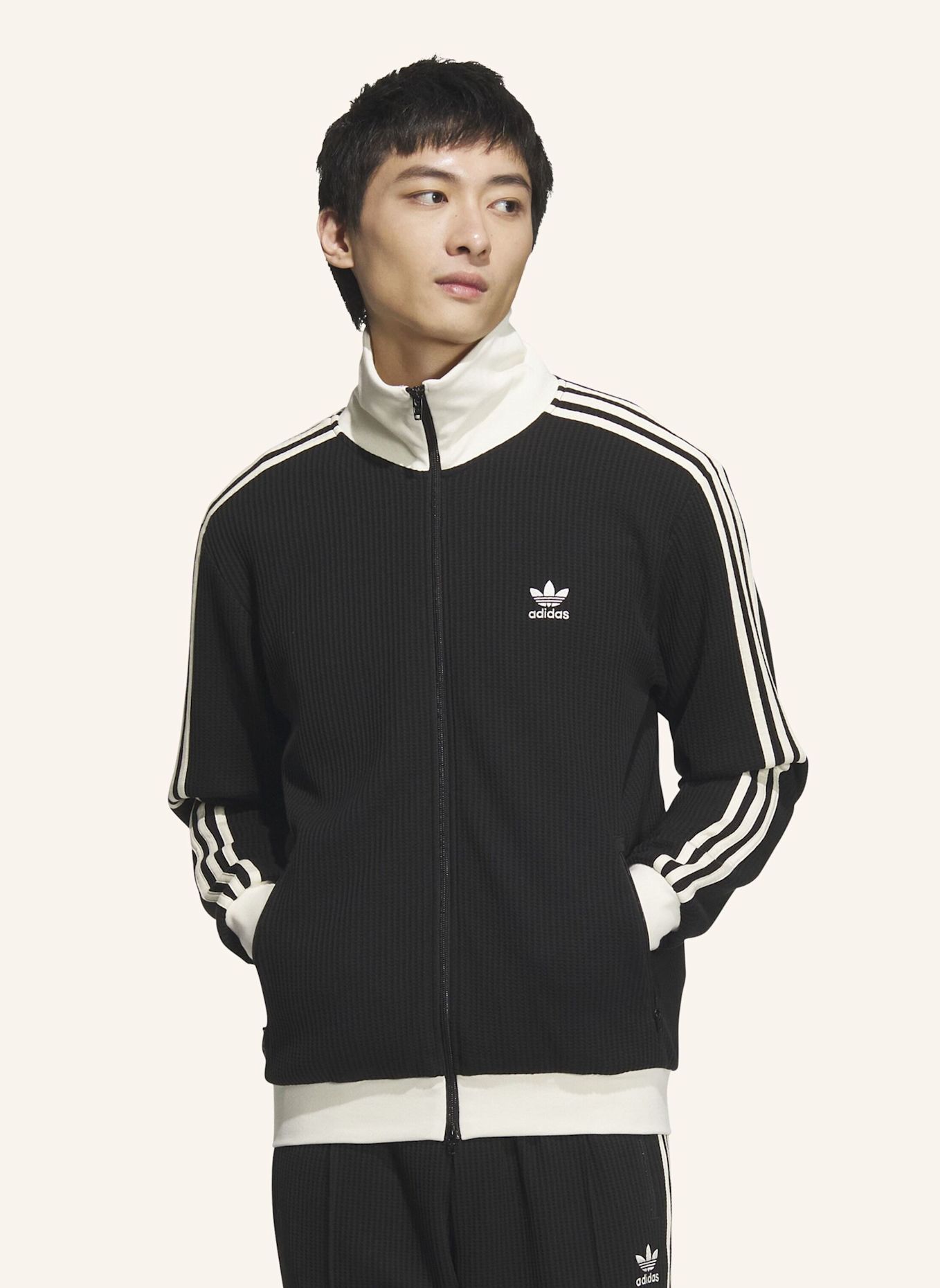adidas Originals ADICOLOR CLASSIC ORIGINALS JACKE (GENDERNEUTRAL): SCHWARZ