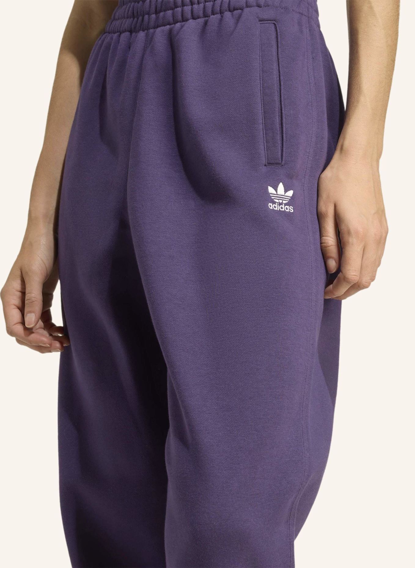 adidas Originals ESSENTIALS LOOSE JOGGINGHOSE: LILA