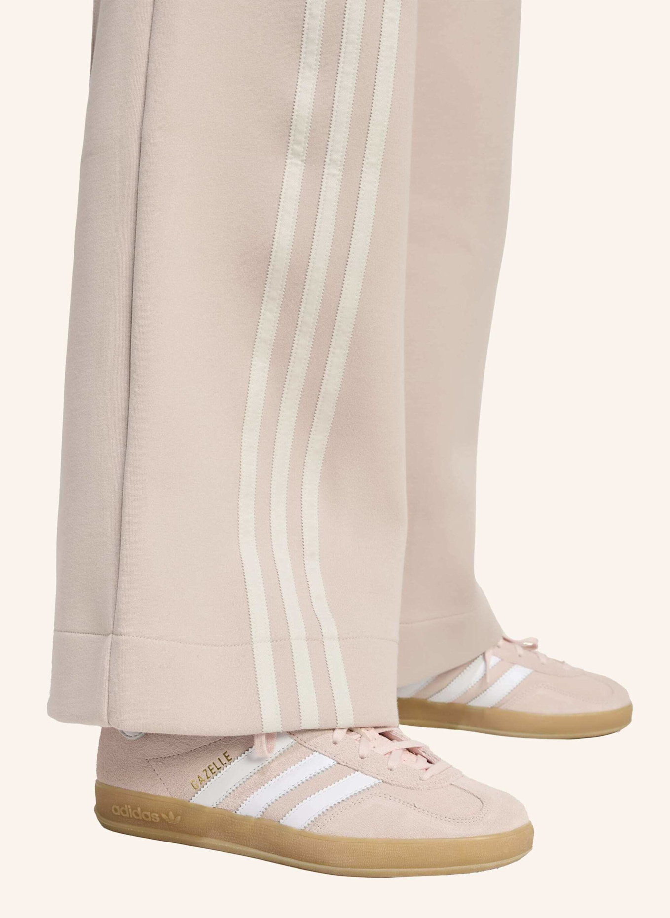 adidas Originals OFF PLACED 3-STREIFEN WEITE HOSE: BEIGE