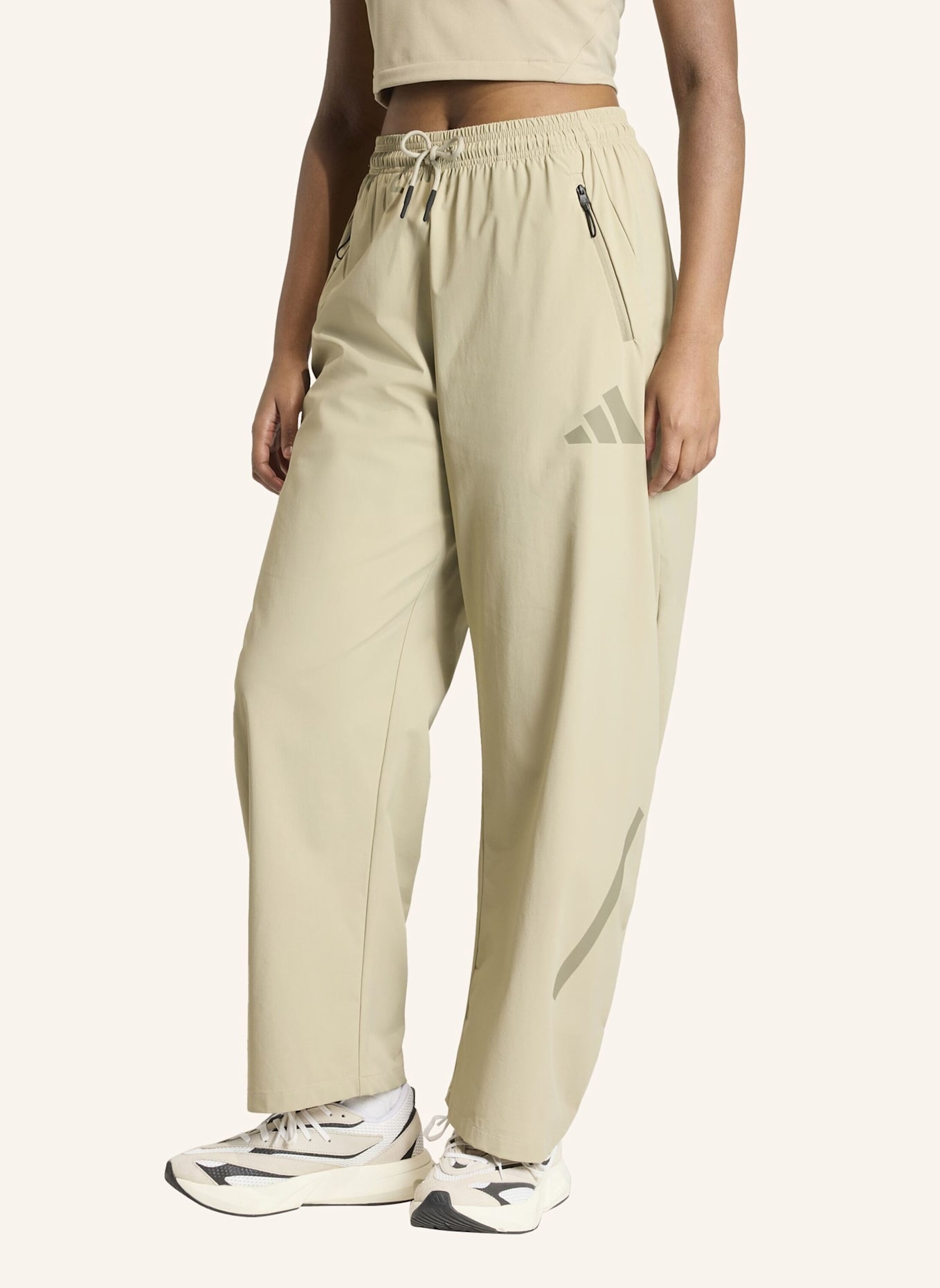 adidas ADIDAS Z.N.E. WOVEN HOSE: BRAUN