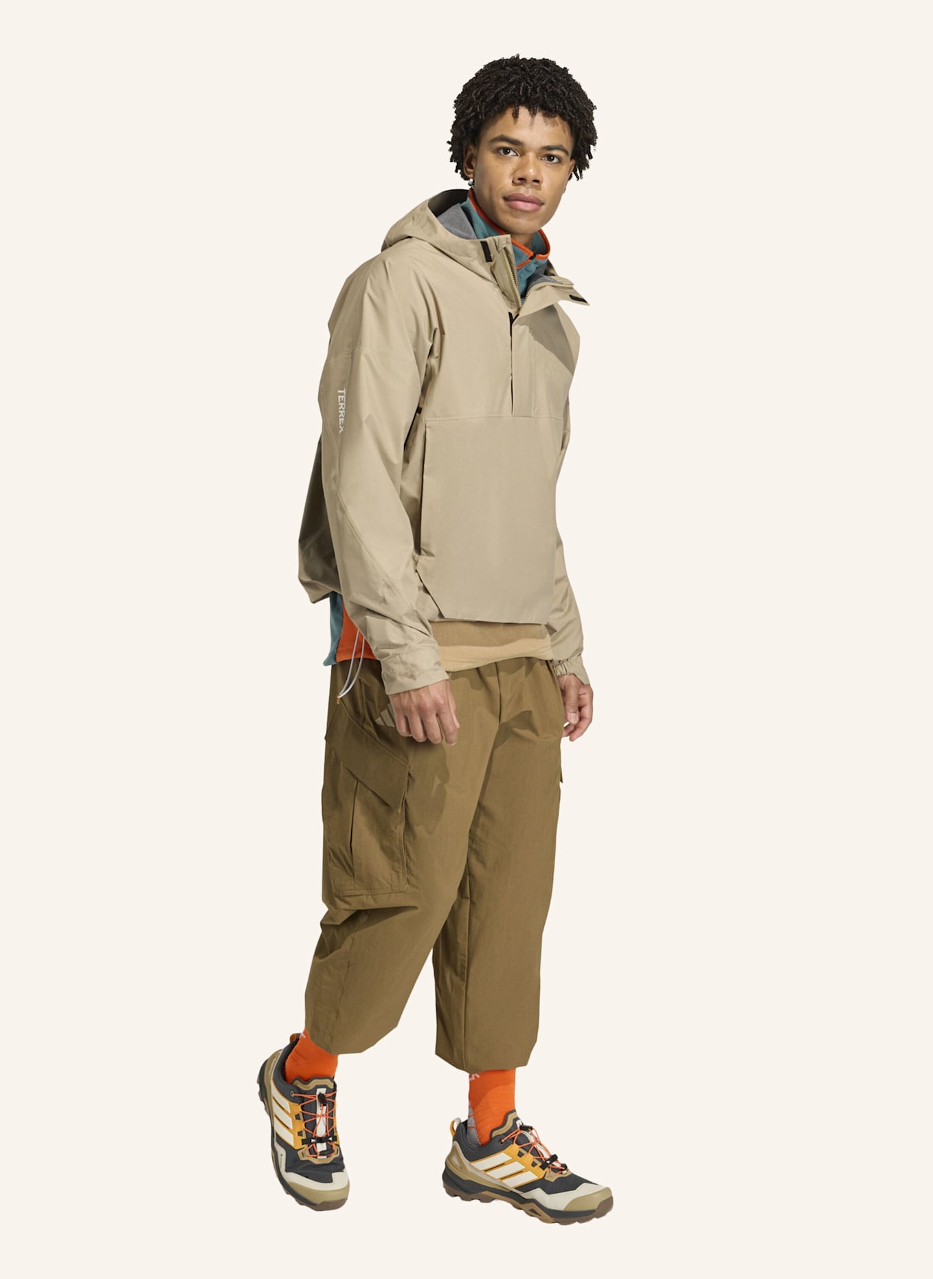 adidas TERREX TERREX XPLORIC 2.5 LAYER CLIMAPROOF ANORAK: BEIGE