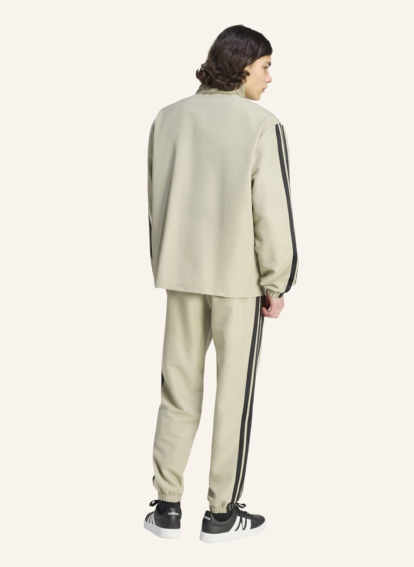 adidas 3-STREIFEN WOVEN TRAININGSANZUG: BRAUN