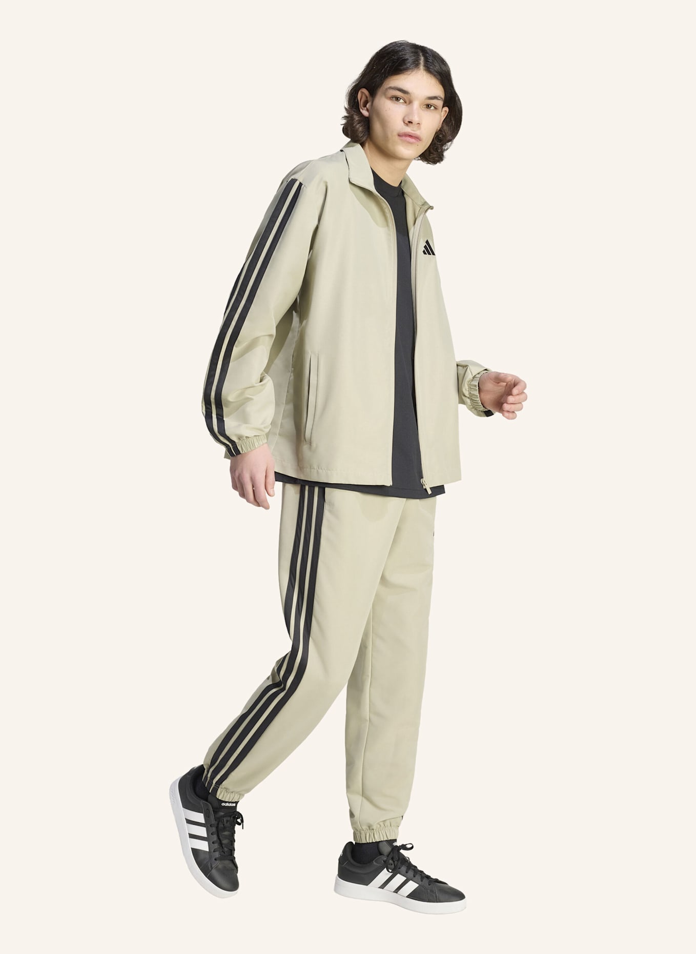 adidas 3-STREIFEN WOVEN TRAININGSANZUG: BRAUN