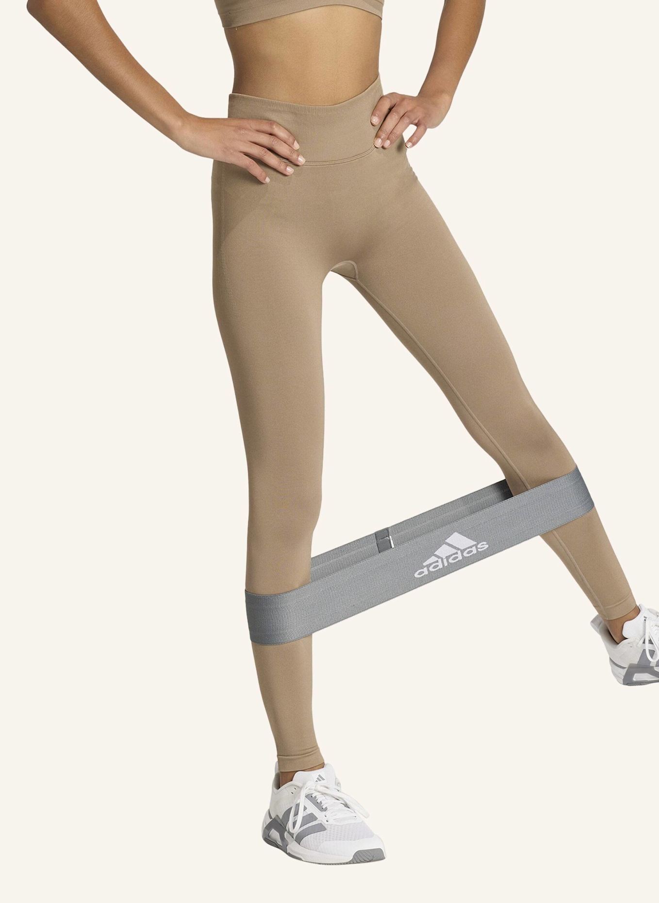 adidas WORKOUT ESSENTIALS KNIT SCRUNCH 7/8 LEGGINGS: BRAUN