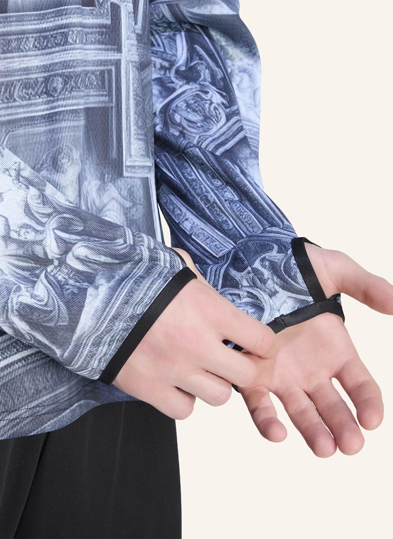 adidas JUVENTUS TURIN 25/26 PRE-MATCH WARM TOP: SCHWARZ