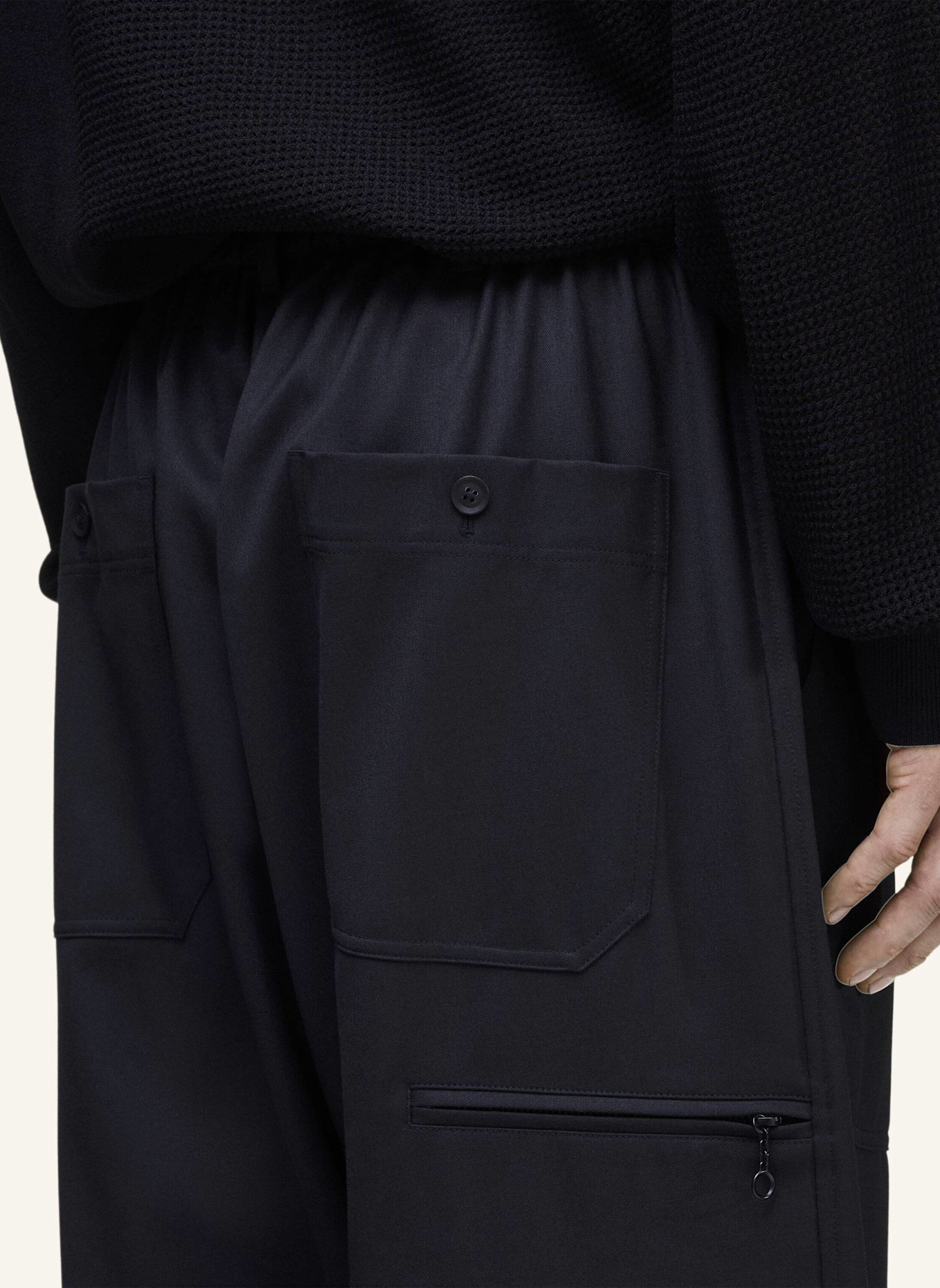 Y-3 Y-3 SPORT UNIFORM HOSE MIT WEITEM BEIN: SCHWARZ