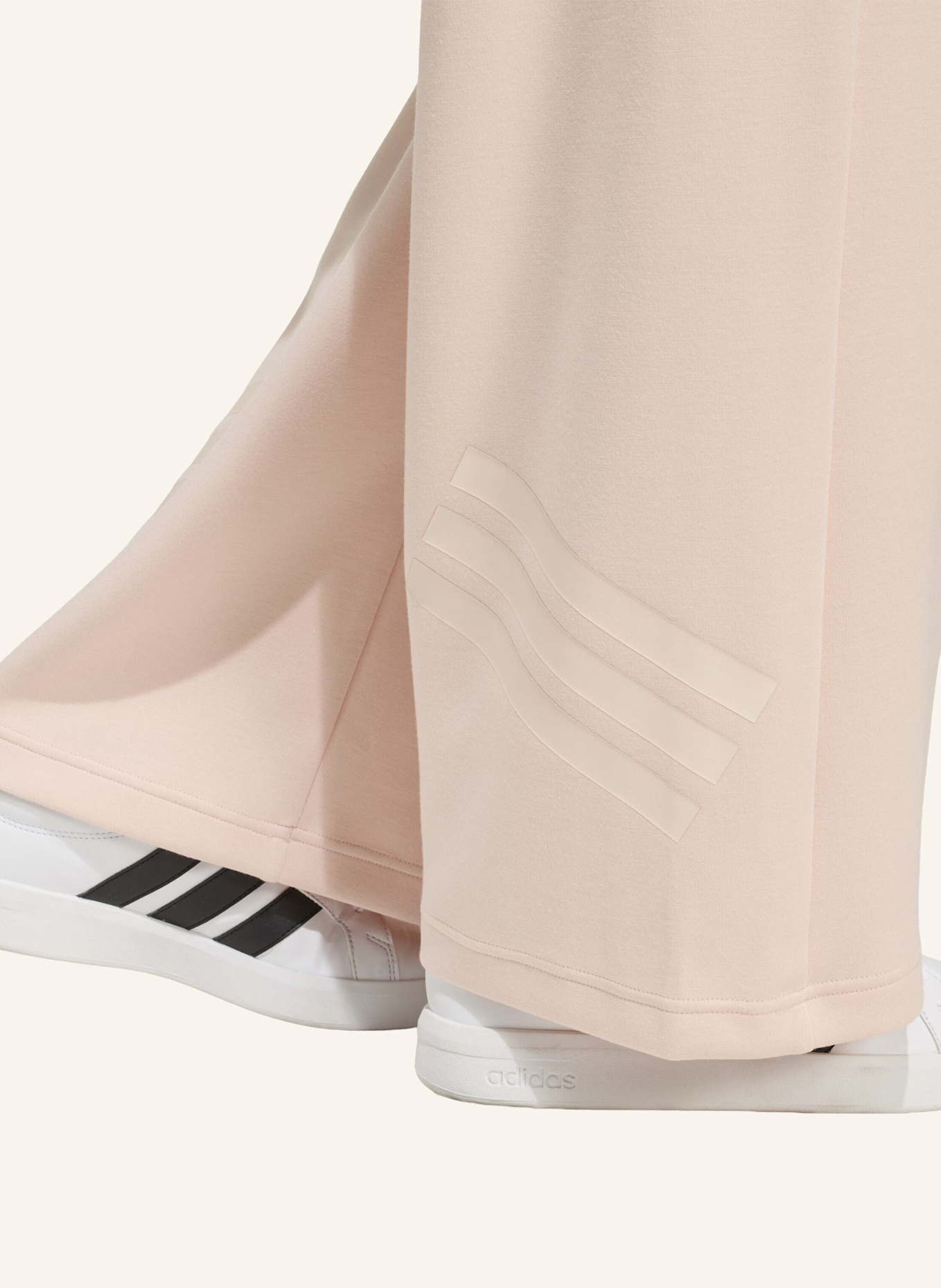 adidas FUTURE ICONS 3-STREIFEN HOSE MIT WEITEM BEIN: PINK