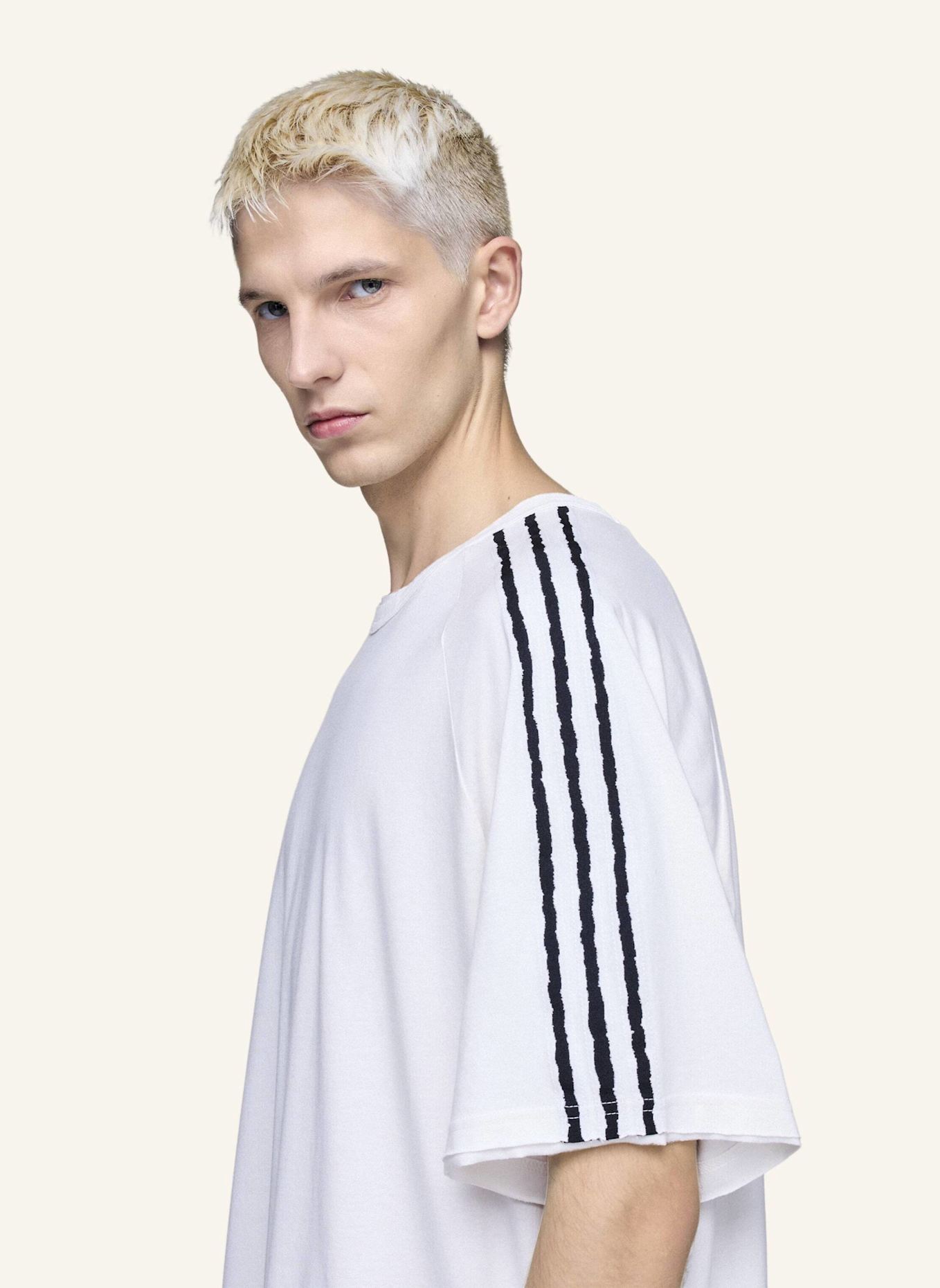 Y-3 Y-3 RAW EDGE 3-STREIFEN T-SHIRT: WEISS