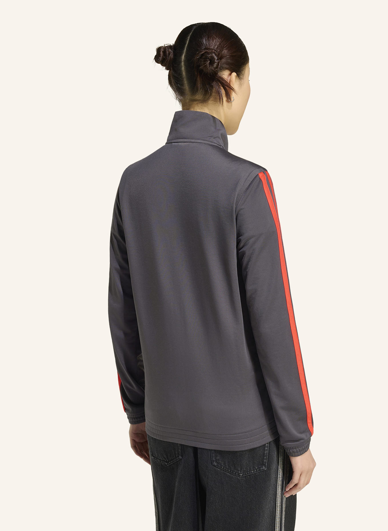 adidas AUDI REVOLUT F1 TEAM DNA TRAININGSJACKE: SCHWARZ