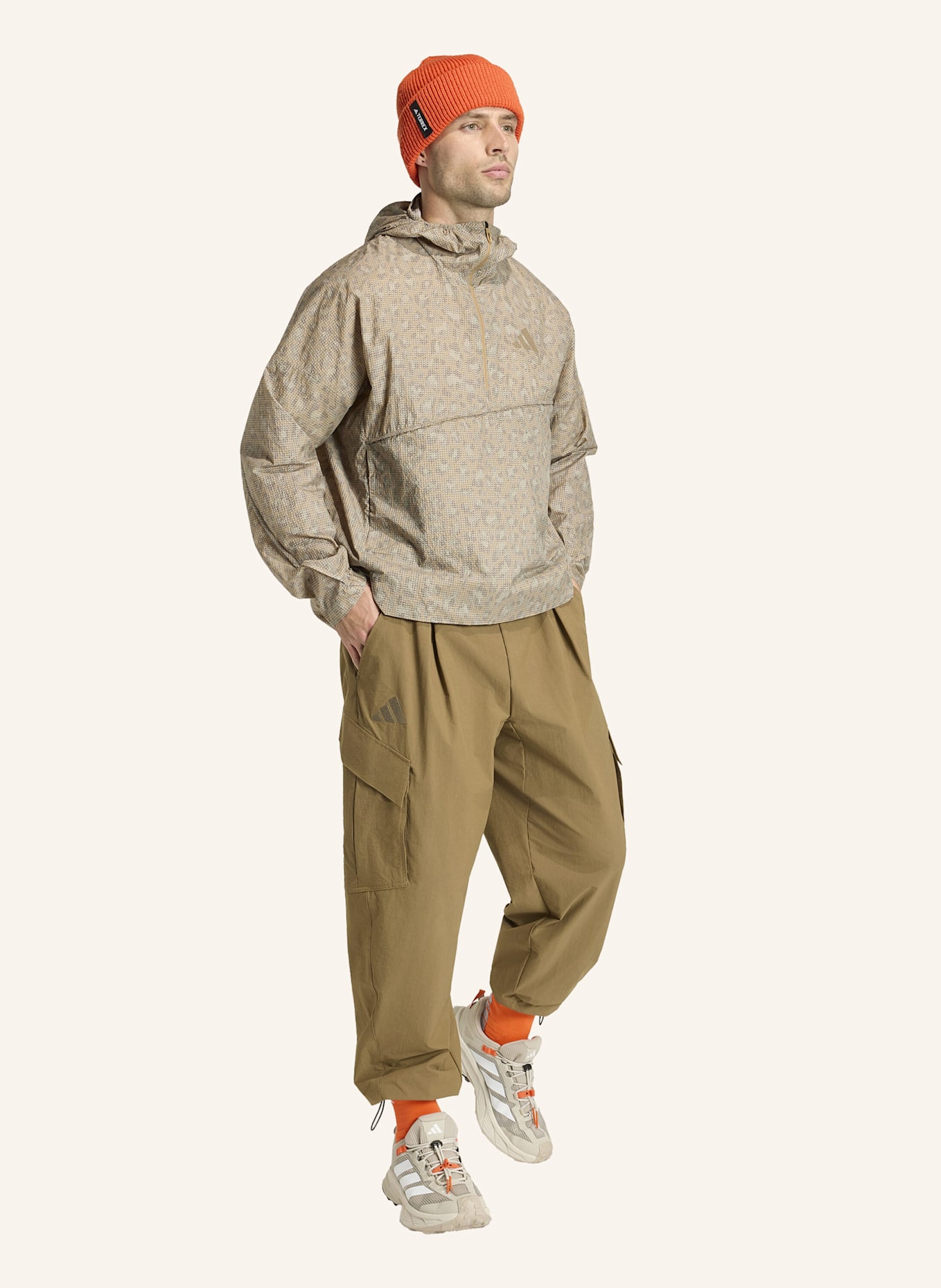 adidas TERREX TERREX XPLORIC CLIMA365 PRINTED WIND ANORAK: BEIGE/ BRAUN