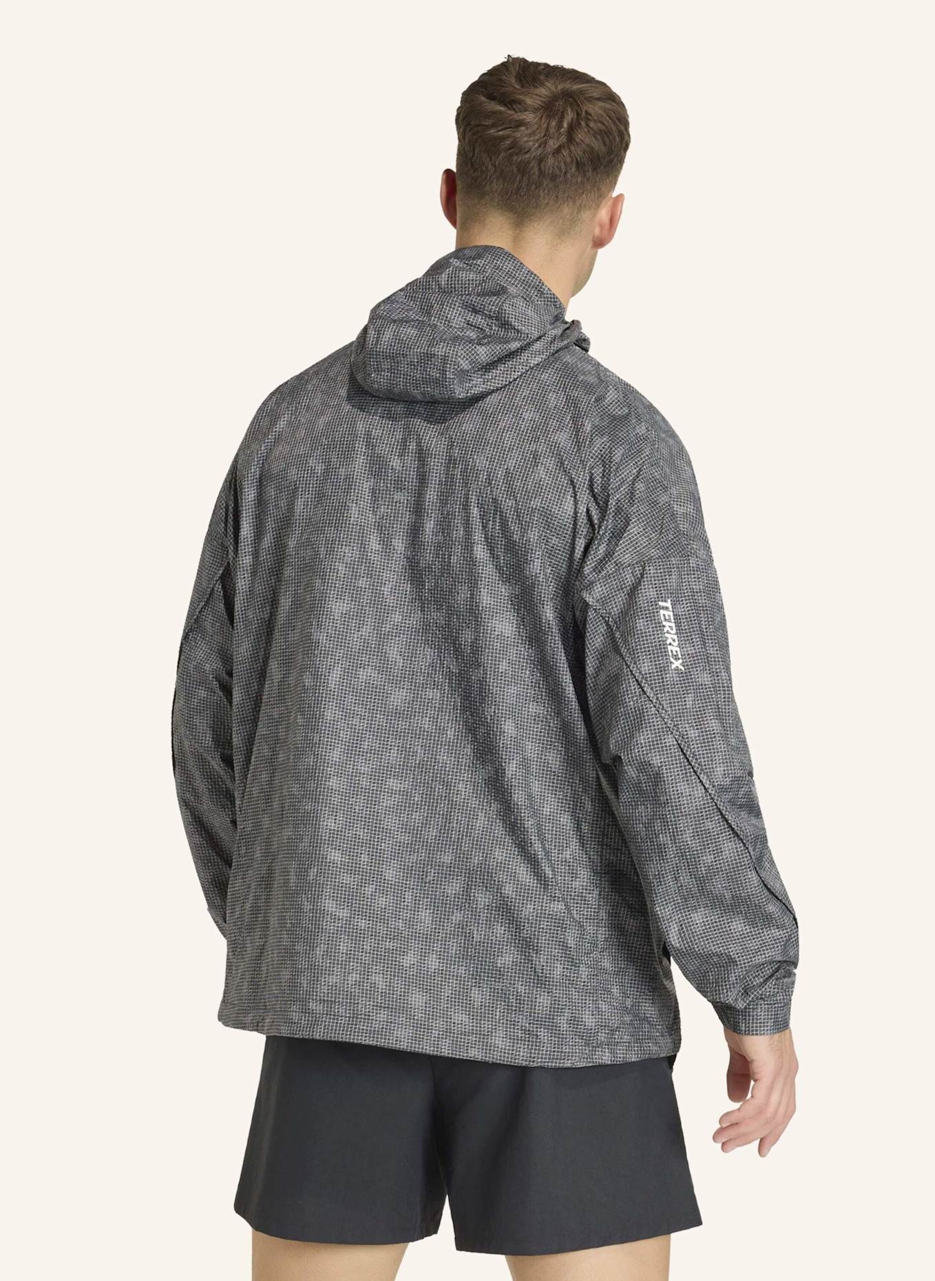 adidas TERREX TERREX XPLORIC CLIMA365 PRINTED WIND ANORAK: GRAU