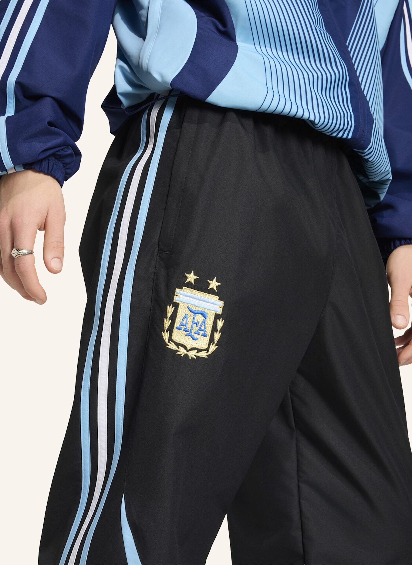 adidas ARGENTINIEN 2006 TRAINIGSHOSE: SCHWARZ