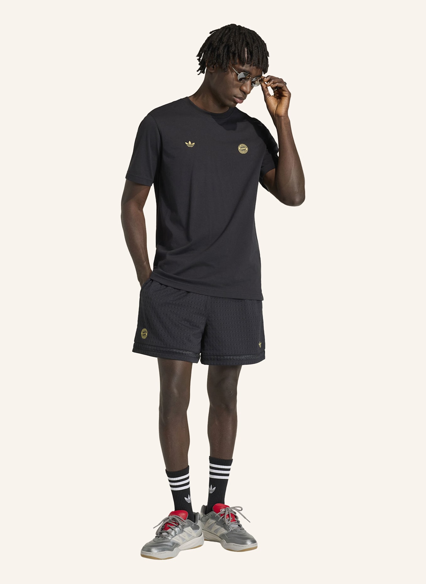 adidas FC BAYERN MÜNCHEN SHORTS: SCHWARZ