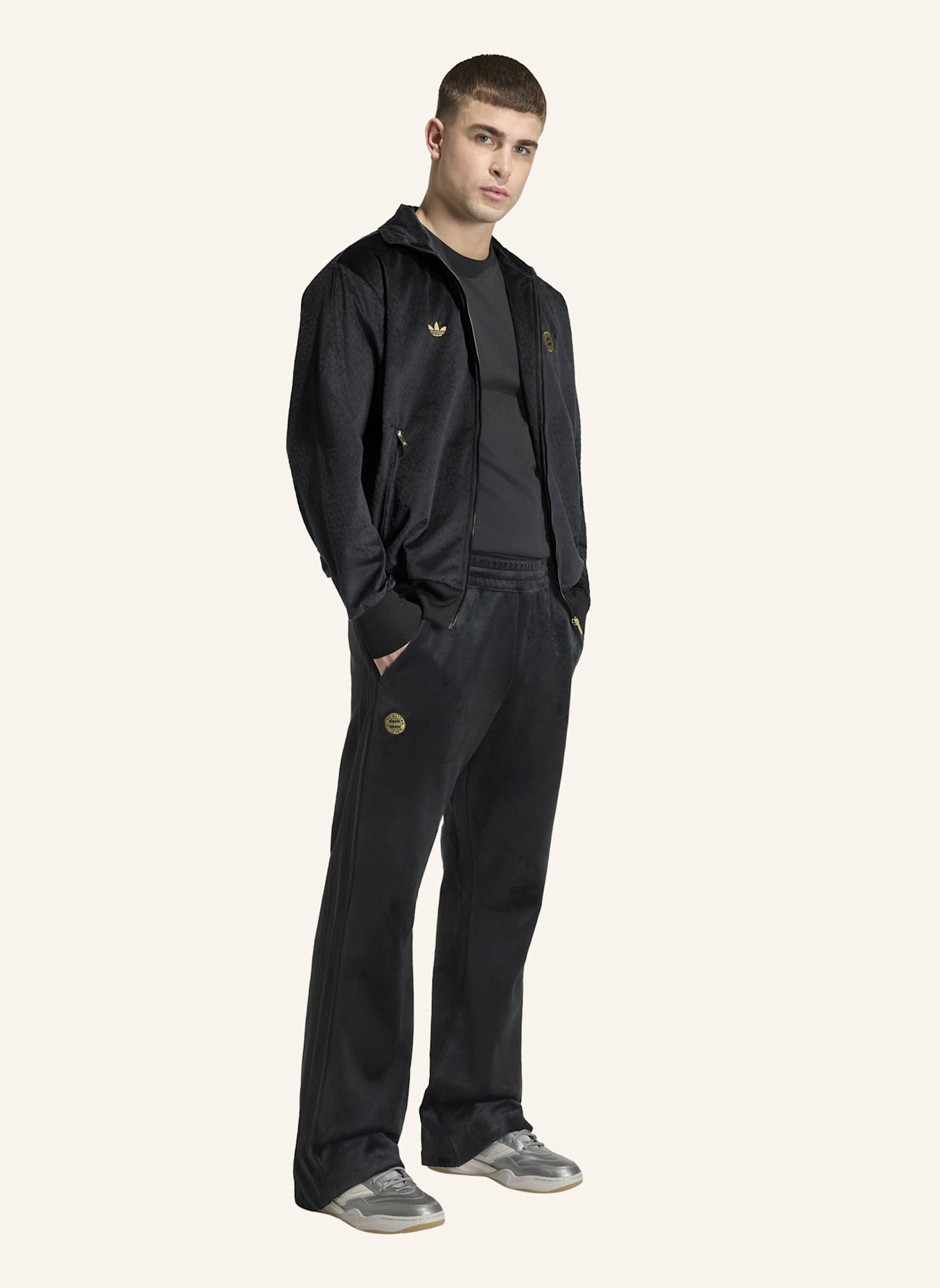 adidas FC BAYERN MÜNCHEN TRACK TOP: SCHWARZ