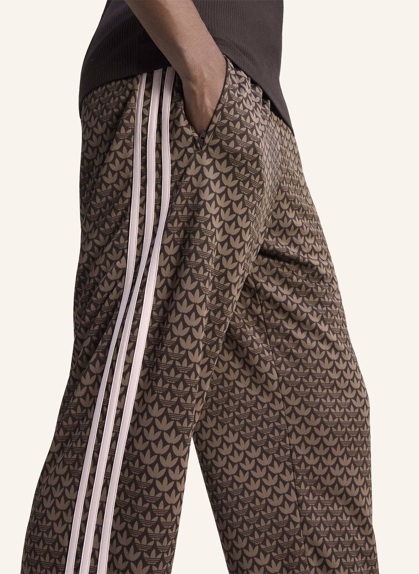 adidas Originals FIREBIRD MONOGRAM TRAININGSHOSE, LOCKER GESCHNITTEN: BRAUN/ PINK