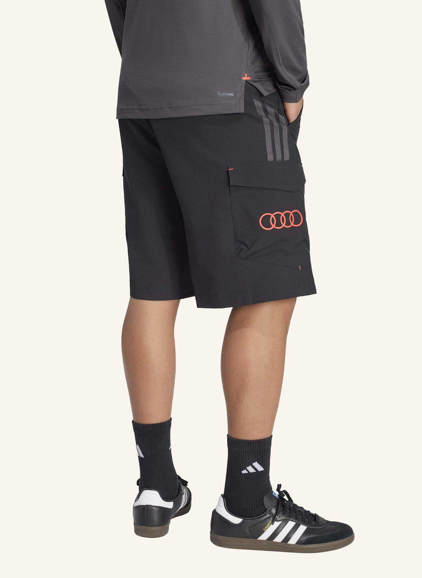 adidas AUDI REVOLUT F1 TEAM MECHANICS SHORTS: SCHWARZ