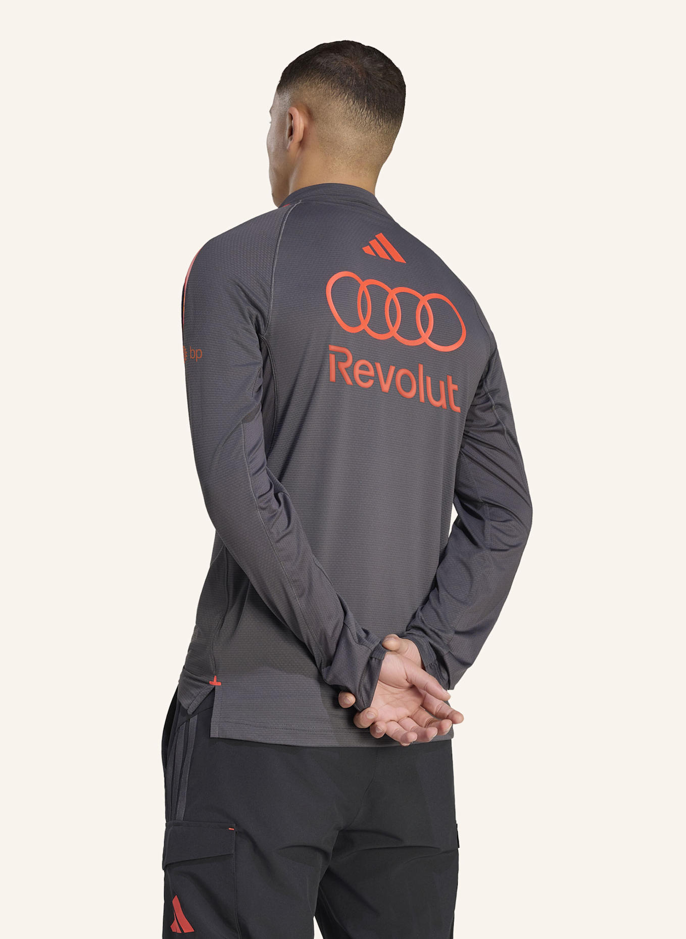 adidas AUDI REVOLUT F1 TEAM MECHANICS 1/4 REISSVERSCHLUSS-JACKE: SCHWARZ/ ROT