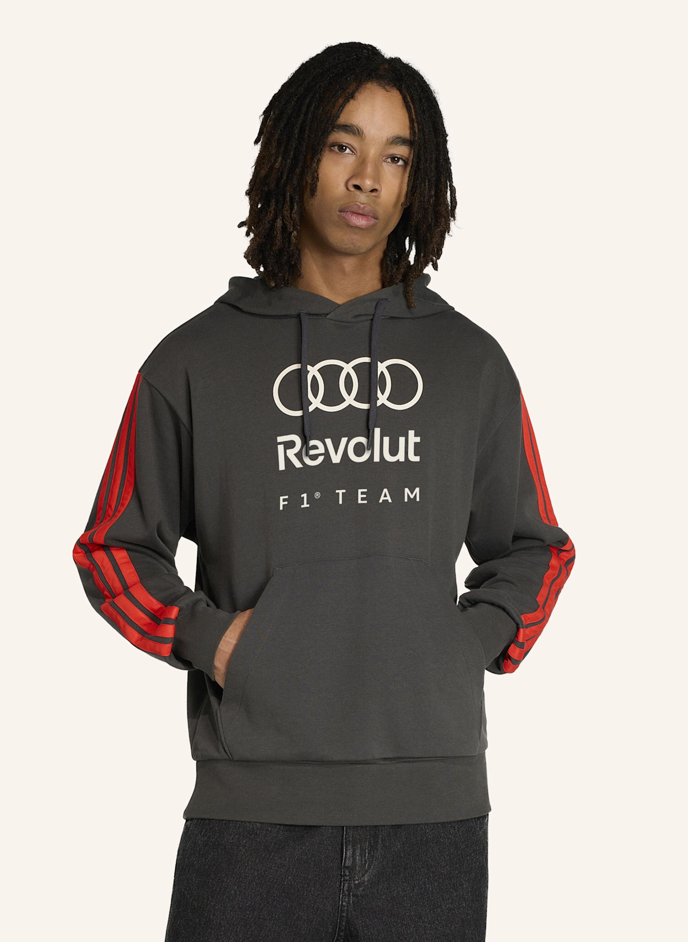 adidas AUDI REVOLUT F1 TEAM DNA FRENCH TERRY HOODIE: SCHWARZ