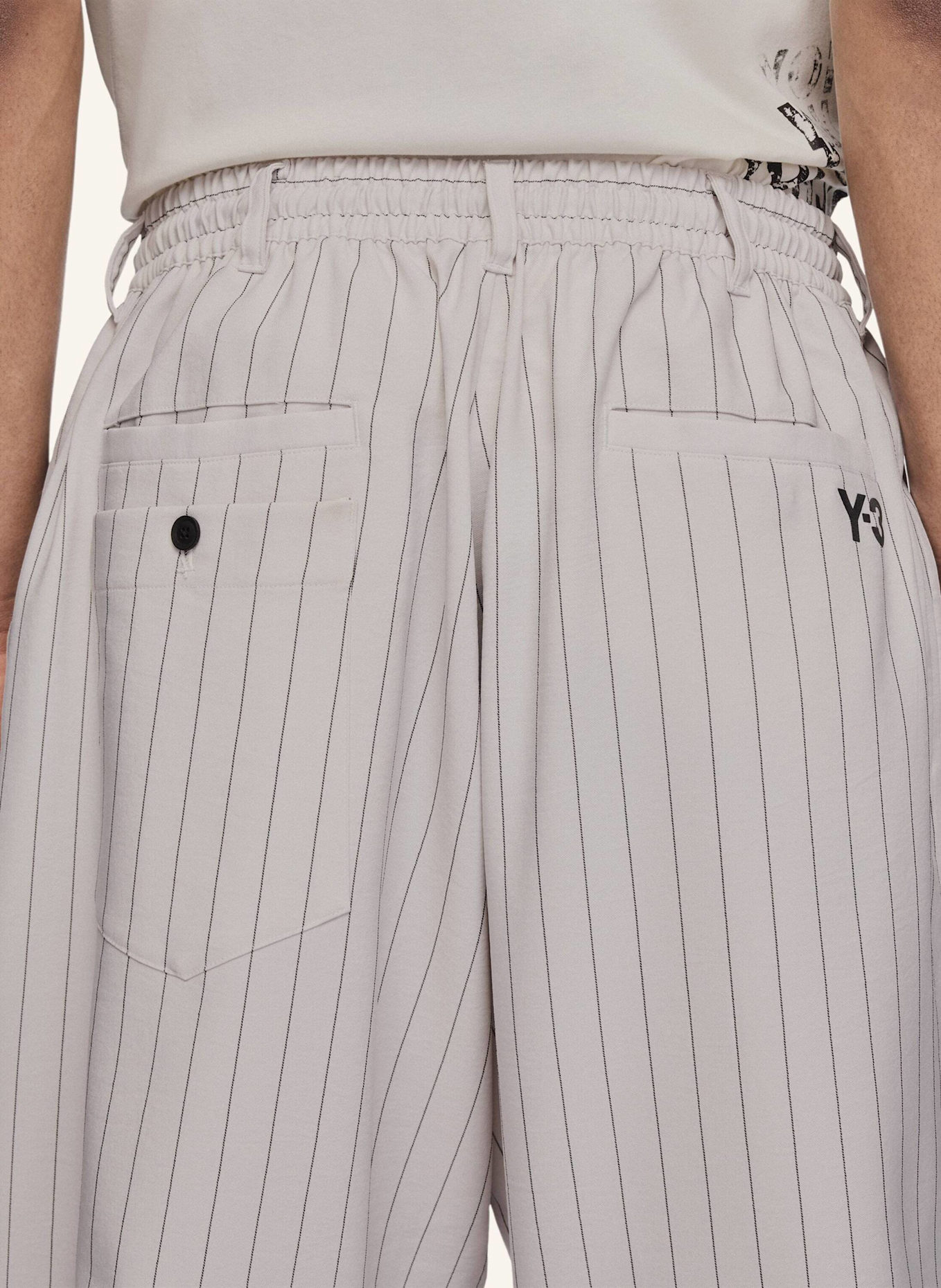 Y-3 Y-3 SPORT UNIFORM TRAININGSHOSE MIT NADELSTREIFEN: SCHWARZ
