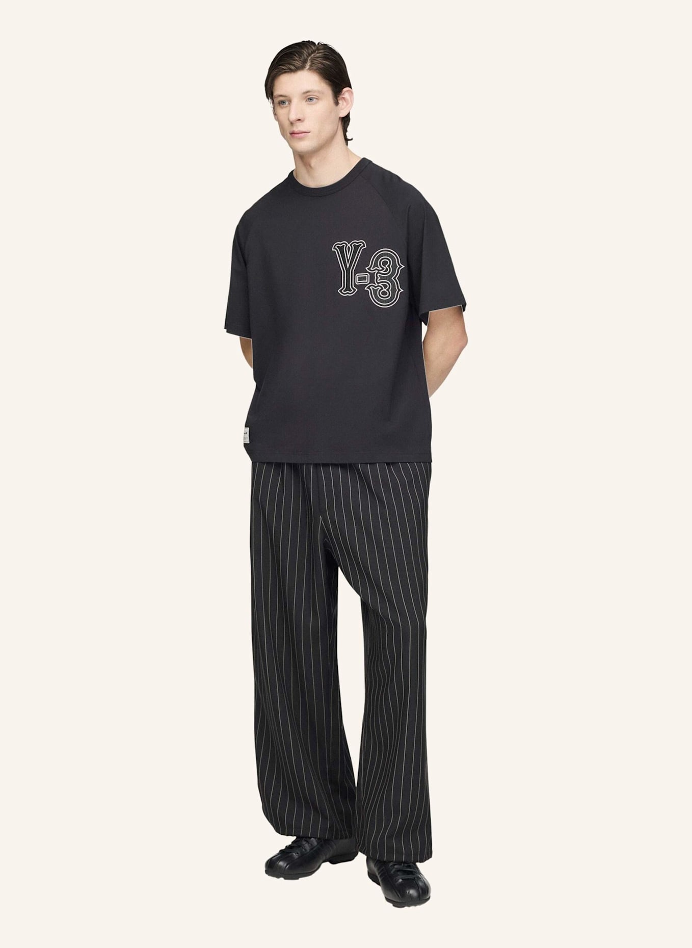 Y-3 Y-3 ELITE 5 GFX KURZÄRMELIGES T-SHIRT: SCHWARZ