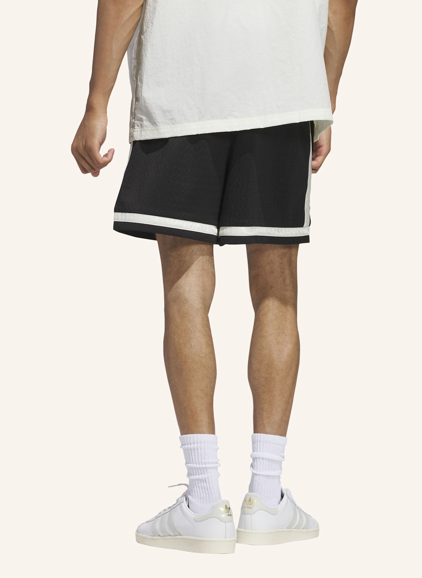 adidas Trainingsshorts ORIGINALS BASKETBALL: SCHWARZ/ WEISS