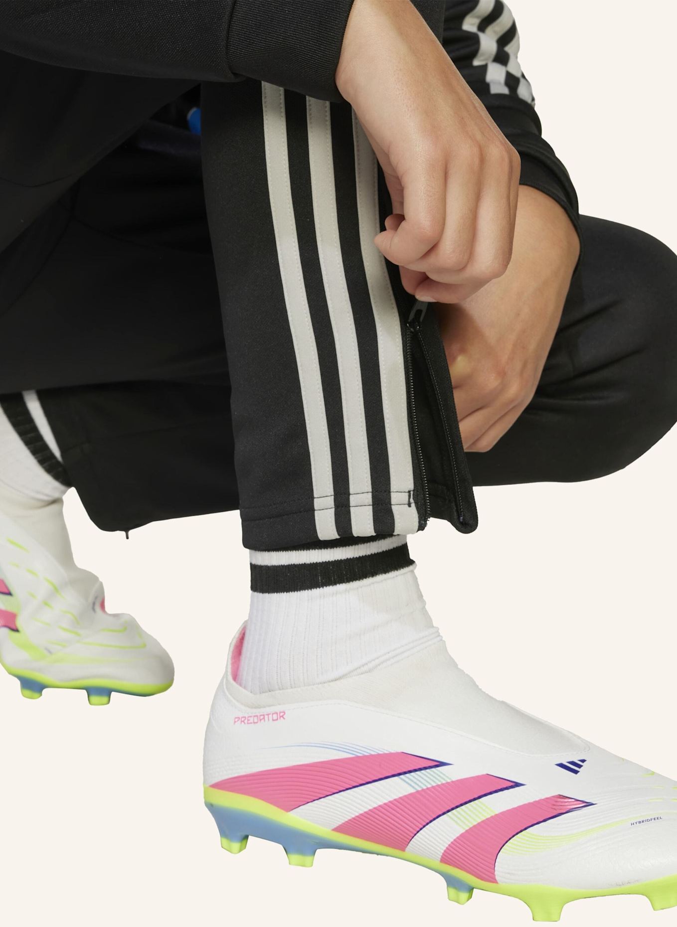 adidas JUDE BELLINGHAM TRAININGSHOSE KINDER: SCHWARZ