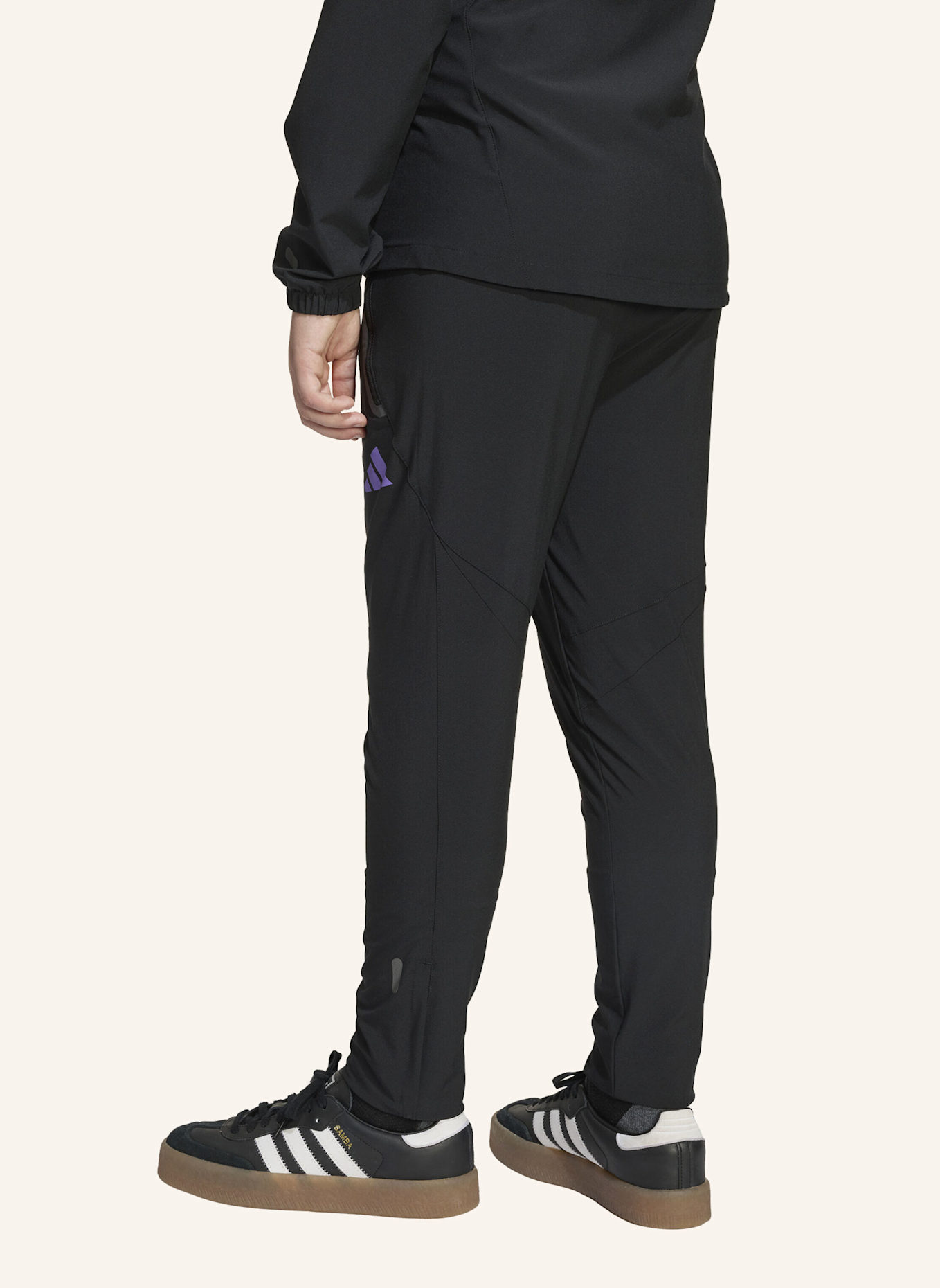 adidas MANCHESTER UNITED TIRO 25 COMPETITION VIS TECH KIDS TRAVEL HOSE: SCHWARZ